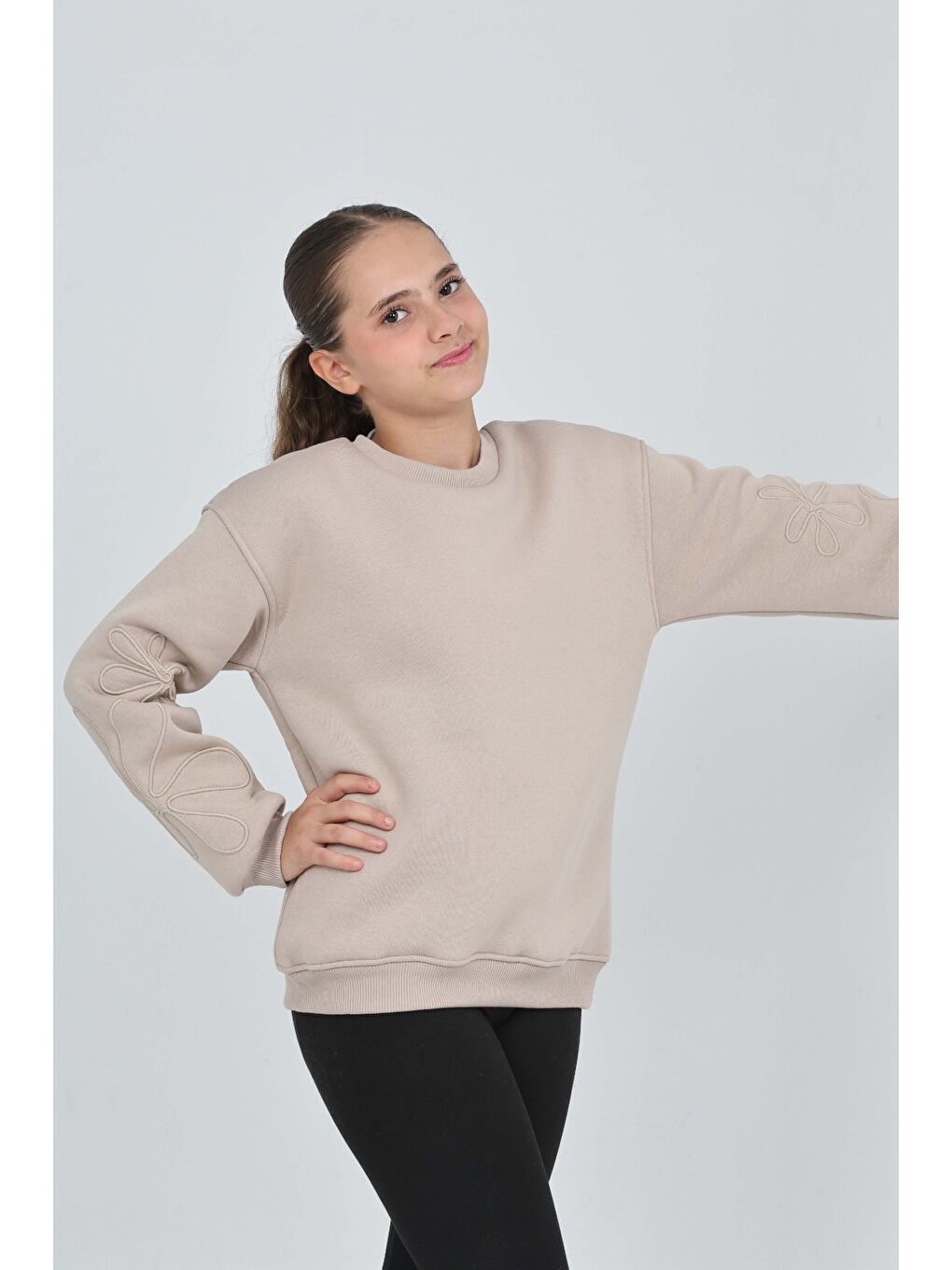 Bej Kız Çocuk Relax Fit Bisiklet Yaka Düşük Omuz Sweatshirt-2