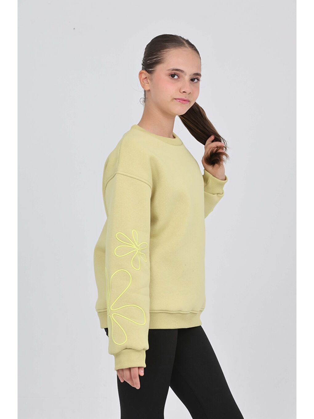 Yeşil Kız Çocuk Relax Fit Bisiklet Yaka Düşük Omuz Sweatshirt-2