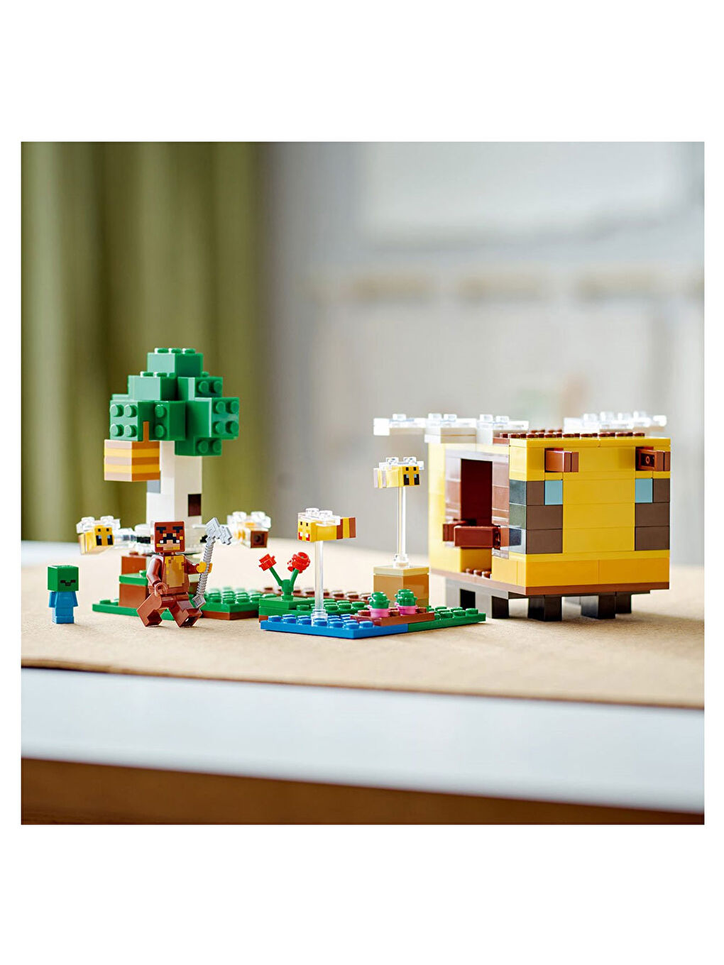 Lego Minecraft Arı Evi 21241 - 4