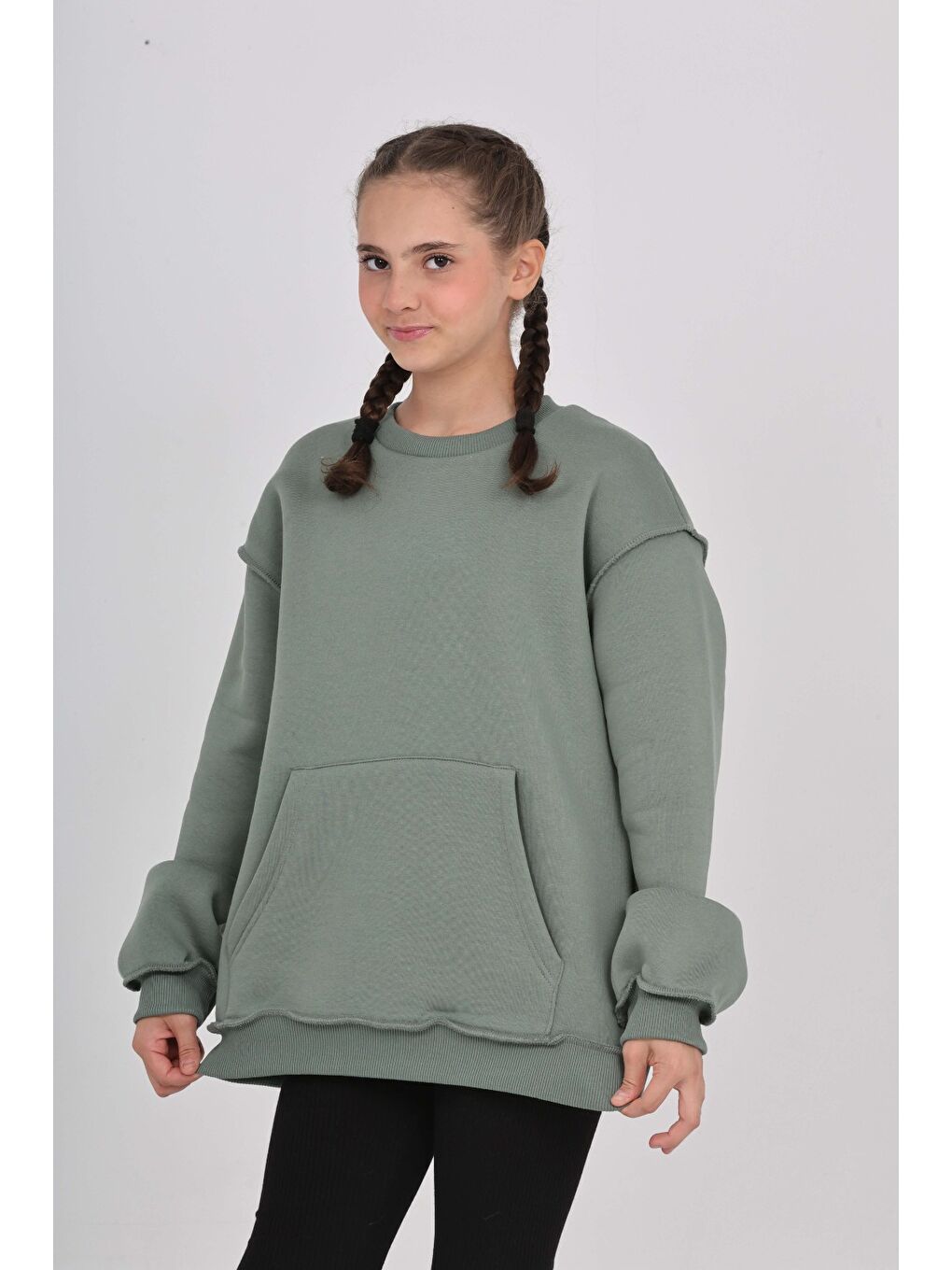 Yeşil Kız Çocuk Arka Eva Nakışlı Sweatshırt