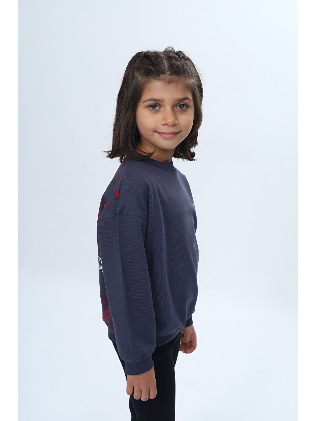 Antrasit Kız Çocuk Relax Fit Bisiklet Yaka Düşük Omuz Baskılı Sweatshirt-2