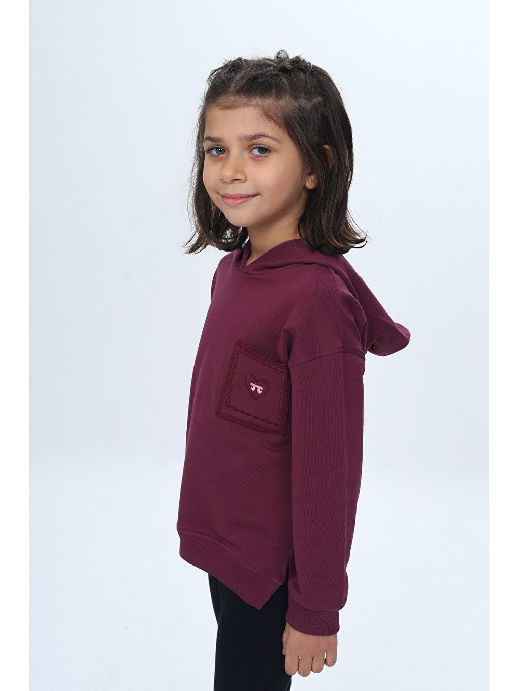 Mor Kız Çocuk Relax Fit Kapüşonlu Düşük Omuz Nakışlı Sweatshirt - Cep Detaylı-1