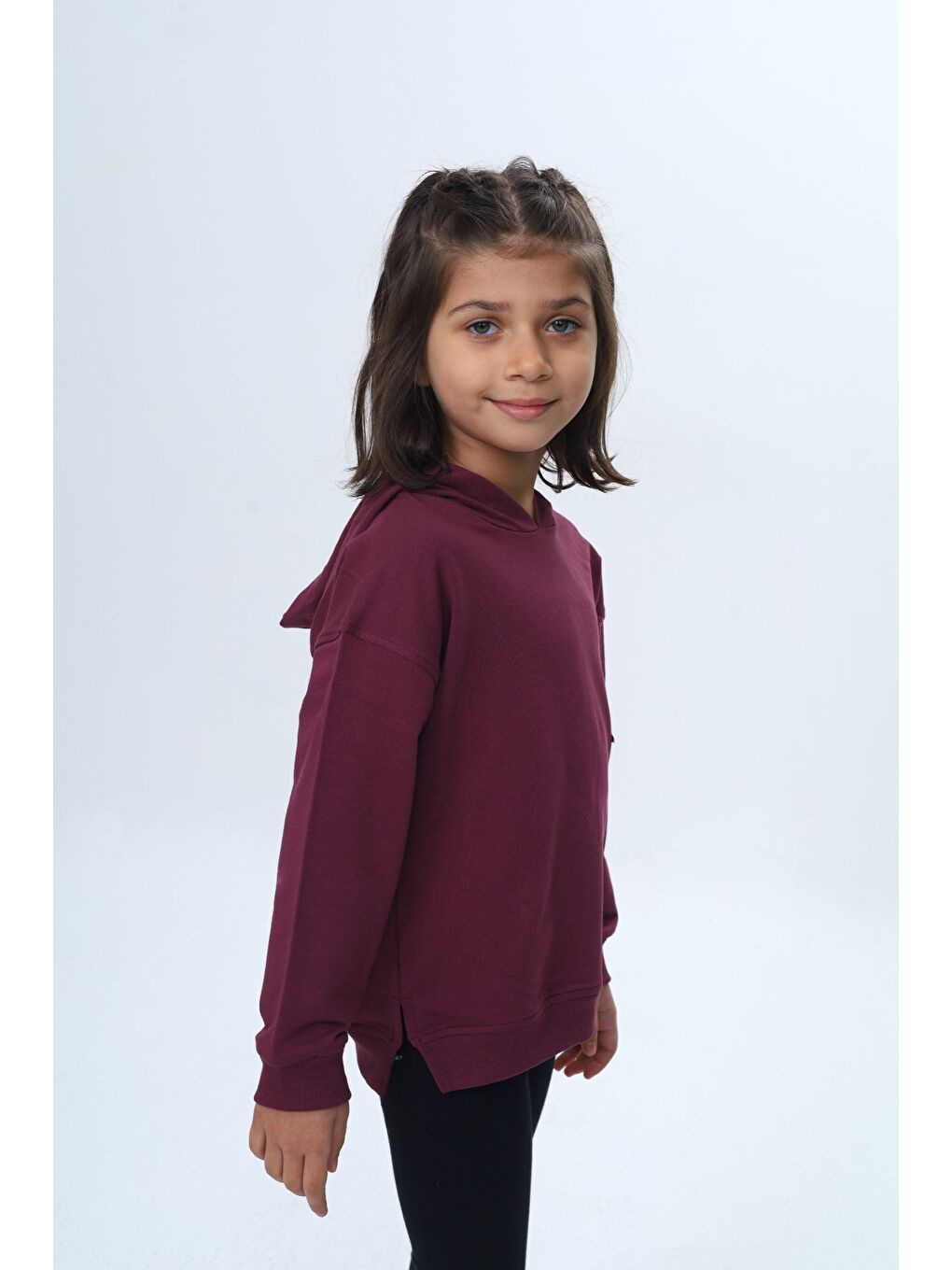 Mor Kız Çocuk Relax Fit Kapüşonlu Düşük Omuz Nakışlı Sweatshirt - Cep Detaylı-2