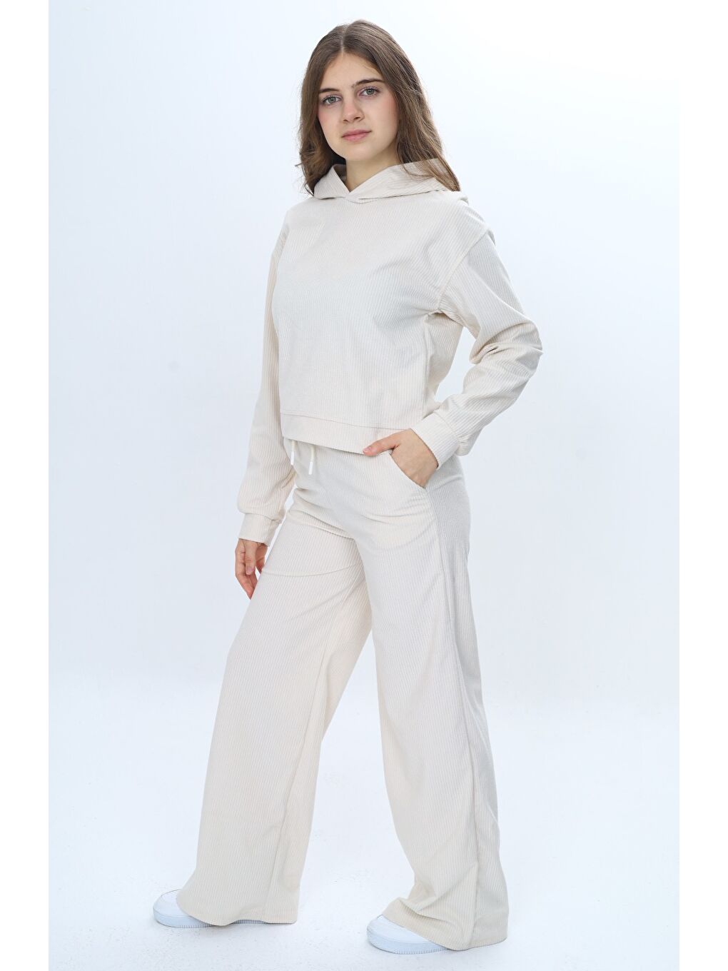 Bej Kız Çocuk 2'li Takım Kapüşonlu Düşük Omuz Sweatshirt Bol Paça Cepli Eşofman Altı & Kadife-1