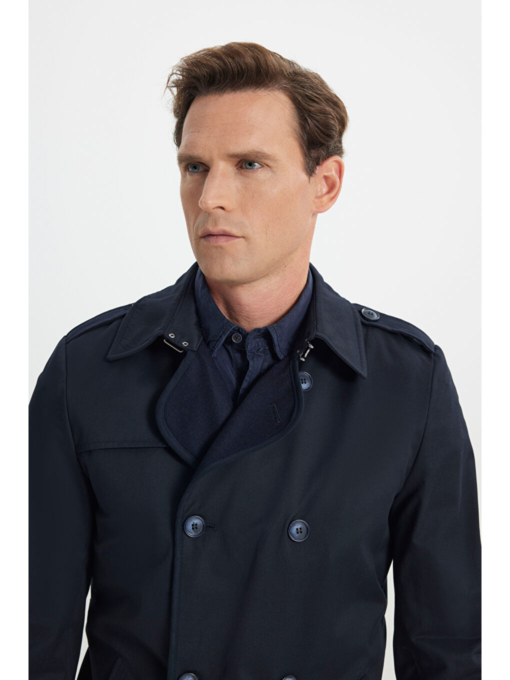 Erkek Lacivert Pamuklu Standart Fit Normal Kesim Gömlek Yaka Düğmeli Yan Cepli Trençkot-4