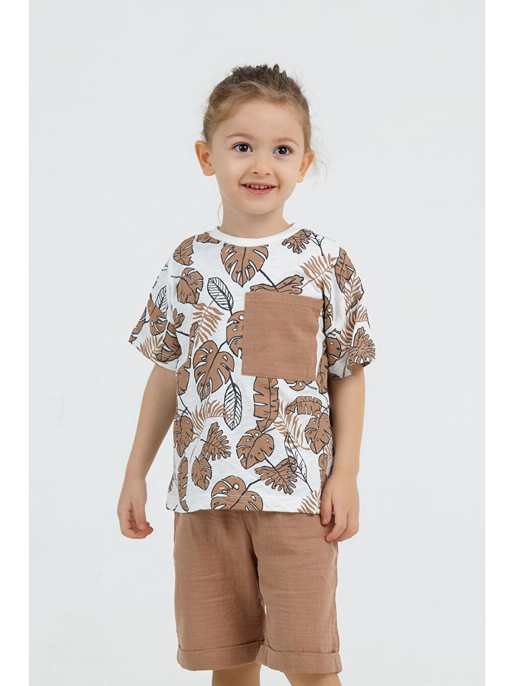 Kahverengi Erkek Bebek Yaprak Baskılı  Kısa Kollu Müslin Şortlu Basic Takım 2-5 Yaş-2