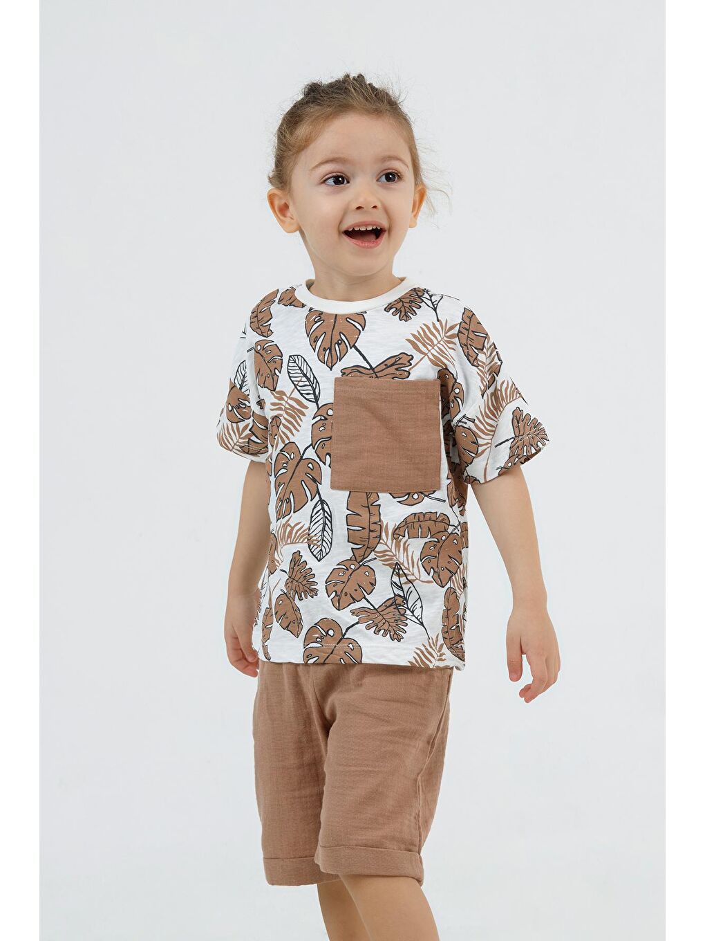 Kahverengi Erkek Bebek Yaprak Baskılı  Kısa Kollu Müslin Şortlu Basic Takım 2-5 Yaş-3
