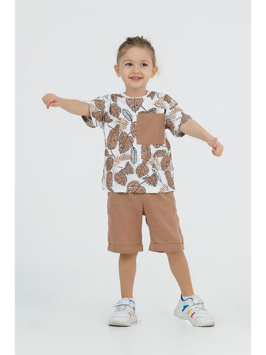 Kahverengi Erkek Bebek Yaprak Baskılı  Kısa Kollu Müslin Şortlu Basic Takım 2-5 Yaş-5