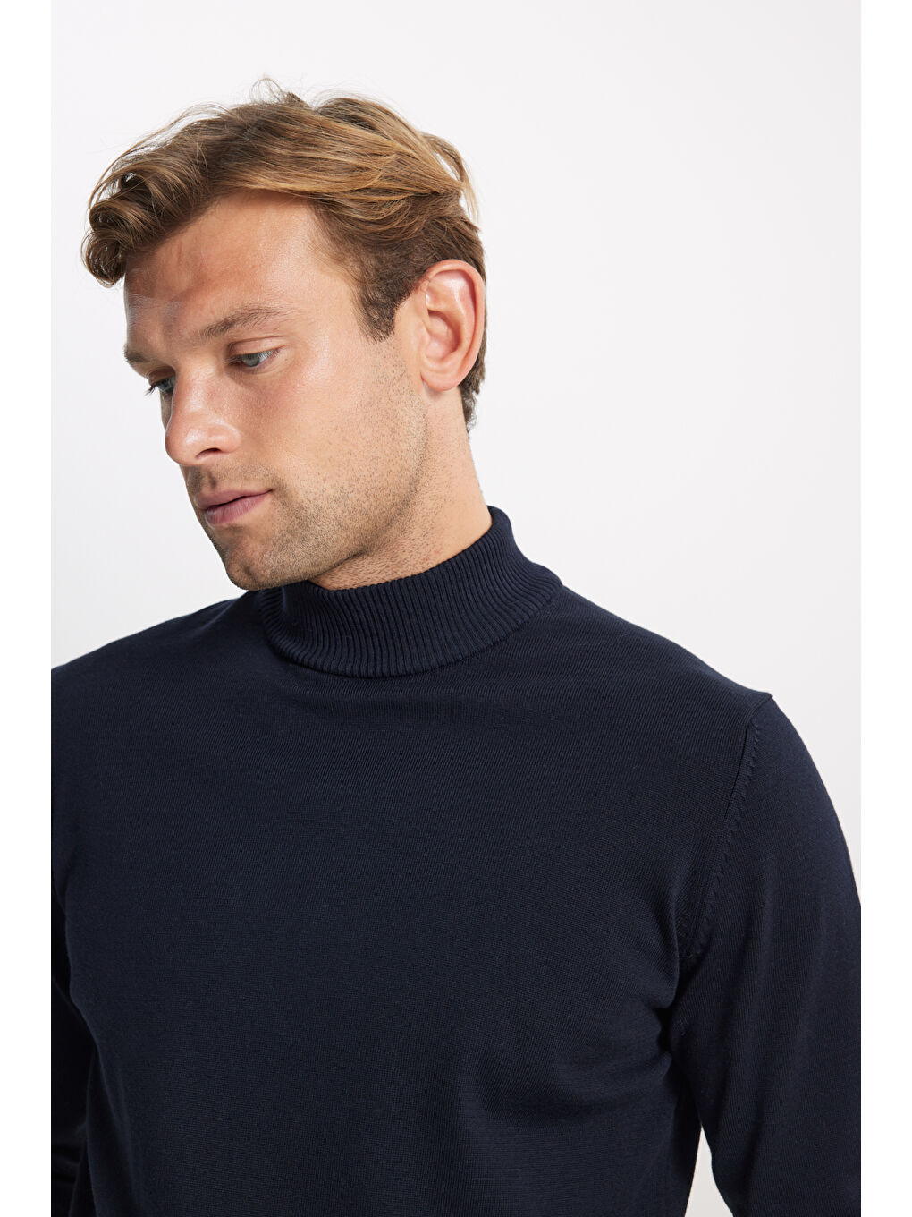 Erkek Lacivert Pamuklu Standart Fit Normal Kesim Yarım Balıkçı Yaka Triko Kazak-3