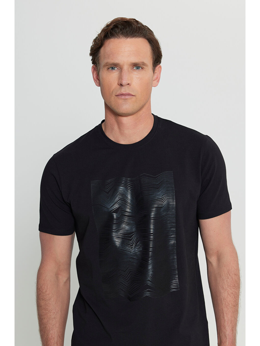 Erkek Siyah Pamuklu Slim Fit Dar Kesim Baskılı Esnek Tişört-3