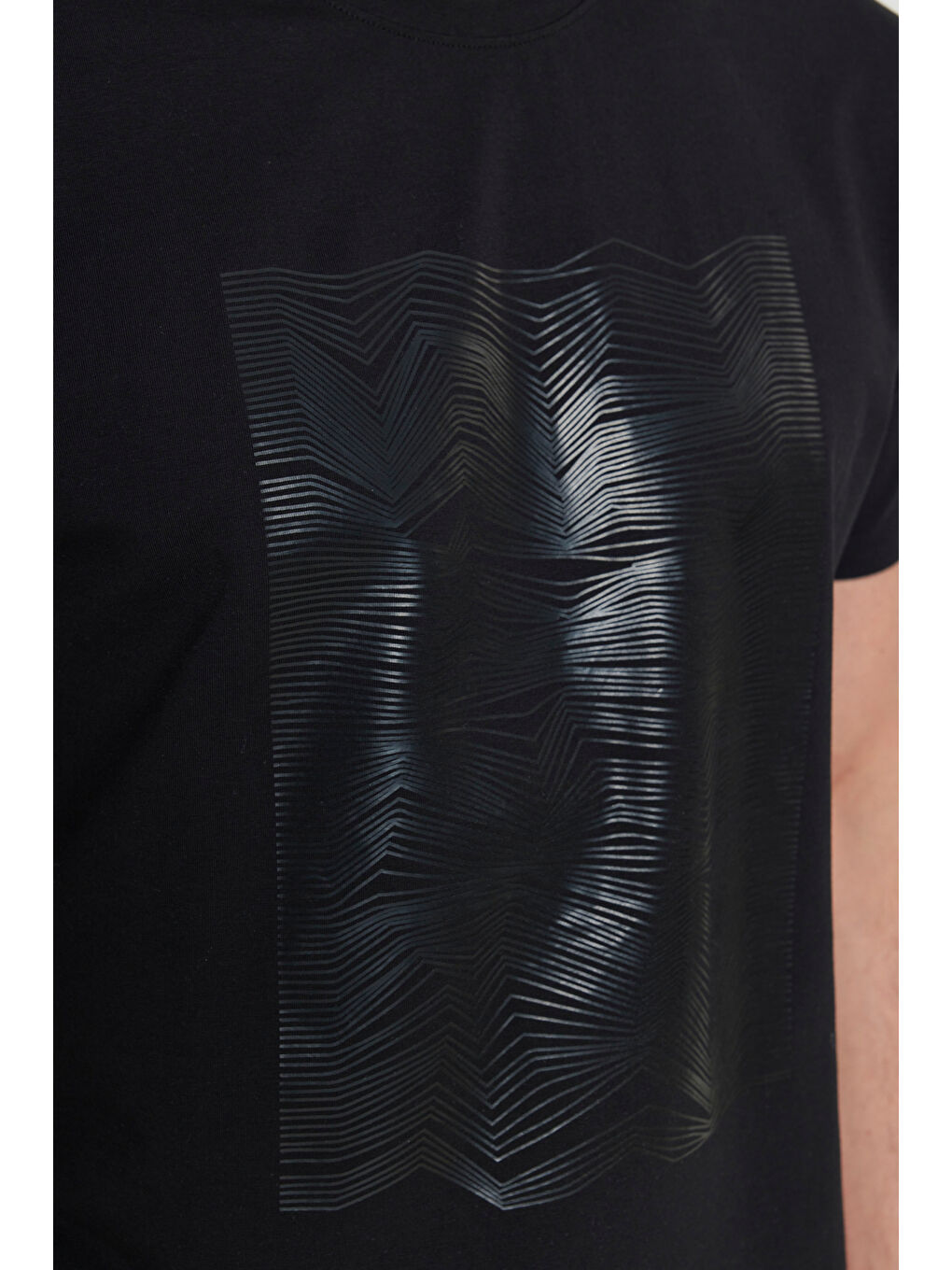 Erkek Siyah Pamuklu Slim Fit Dar Kesim Baskılı Esnek Tişört-4