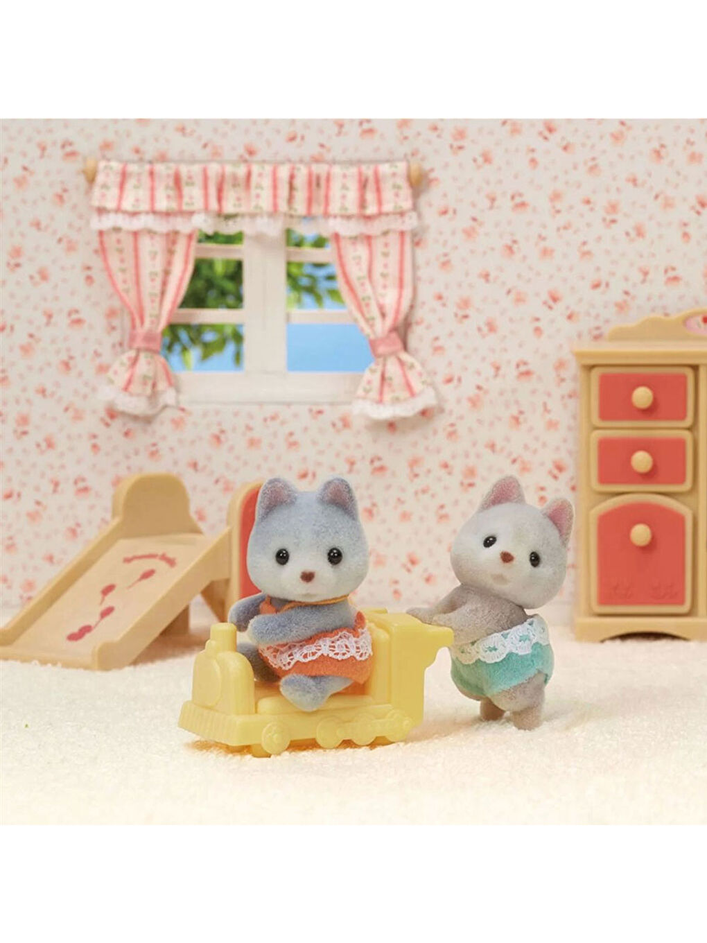 Sylvanian Families Renksiz Husky İkizler 5638 - 1