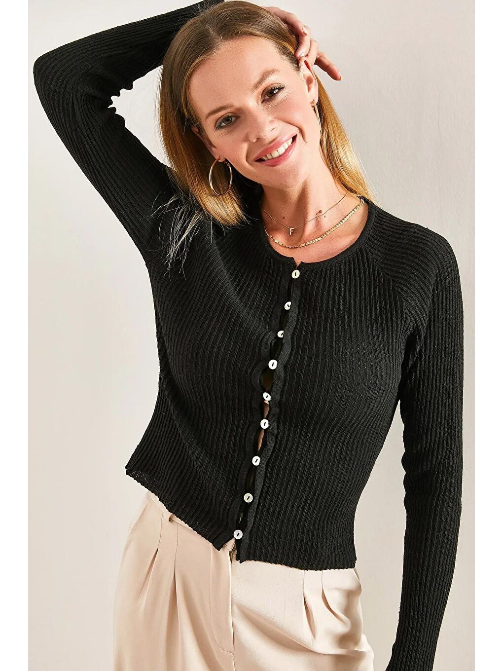 Siyah Kadın Düğmeli Triko Mevsimlik Hırka