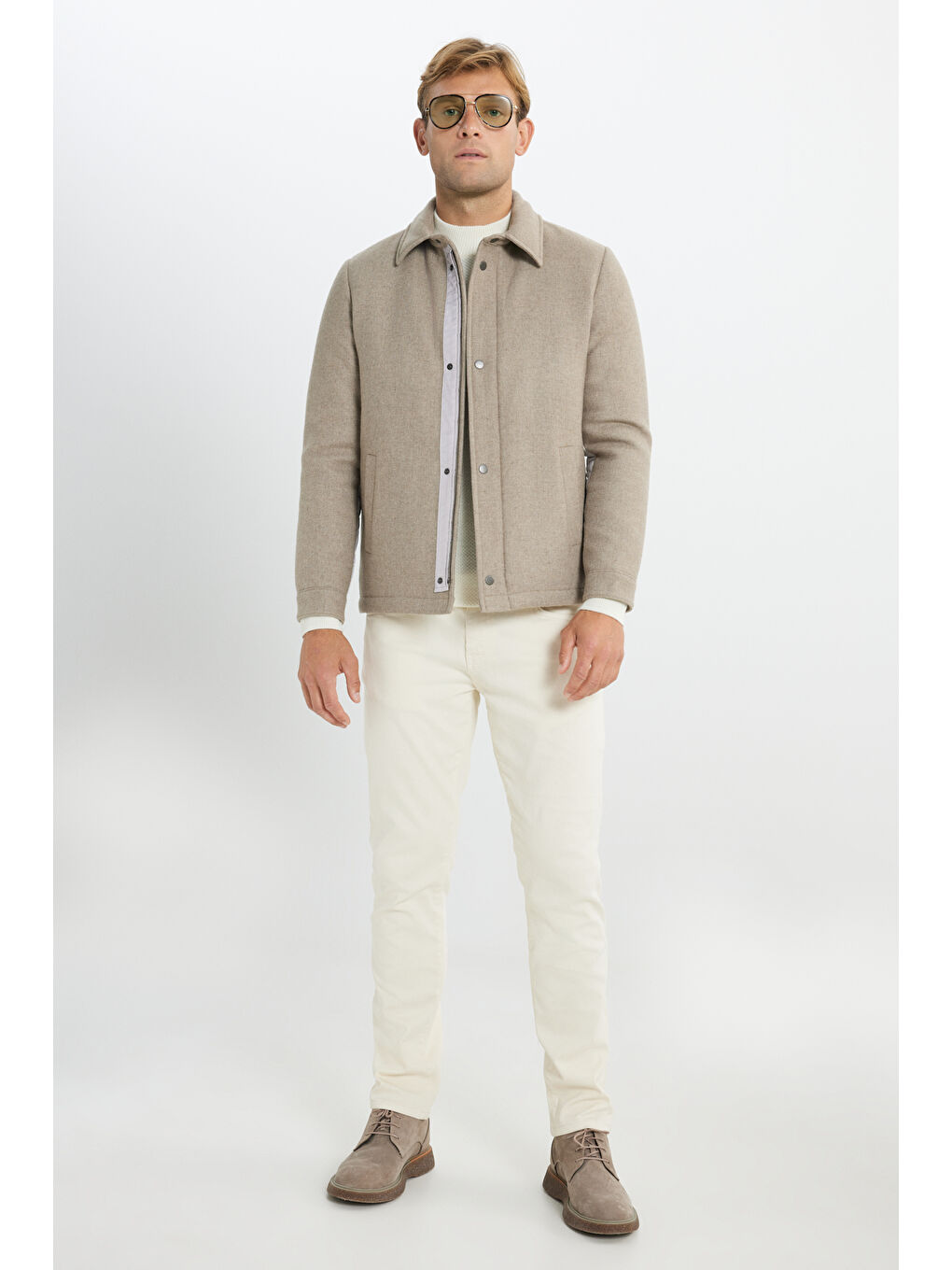 Erkek Bej Standart Fit Normal Kesim Renk Bloklu Yan Cepli Mont-1