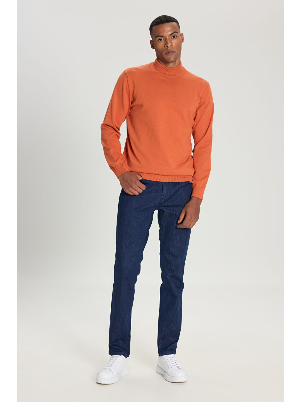 Kahverengi Erkek Kiremit Pamuklu Standart Fit Normal Kesim Yarım Balıkçı Yaka Triko Kazak-1