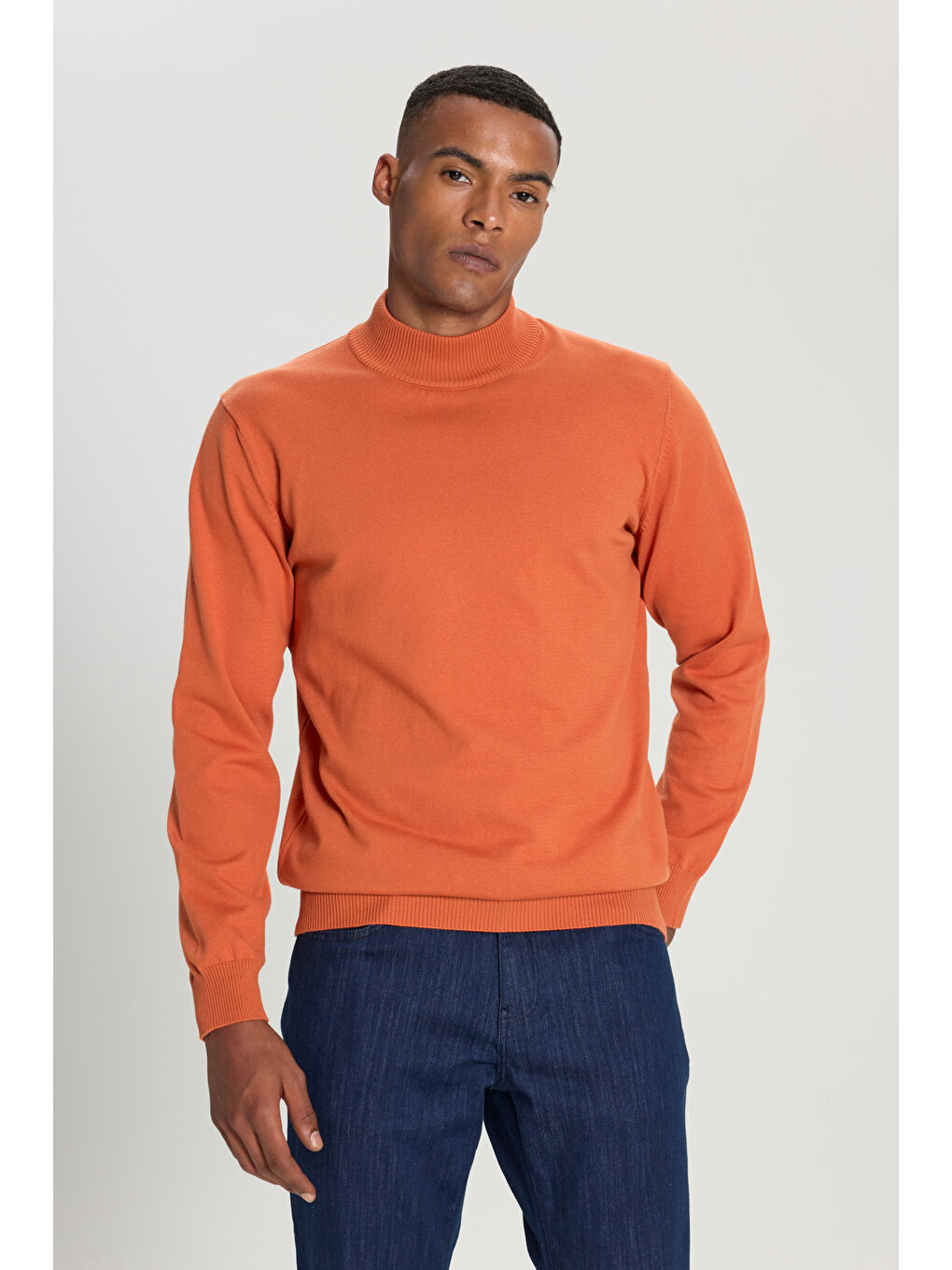 Kahverengi Erkek Kiremit Pamuklu Standart Fit Normal Kesim Yarım Balıkçı Yaka Triko Kazak-2