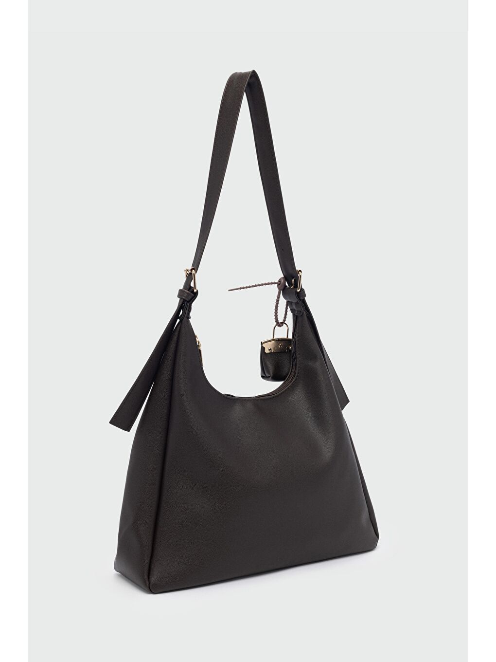 Kahverengi Guts Charmlı Salaş Omuz Çantası Kahve-3