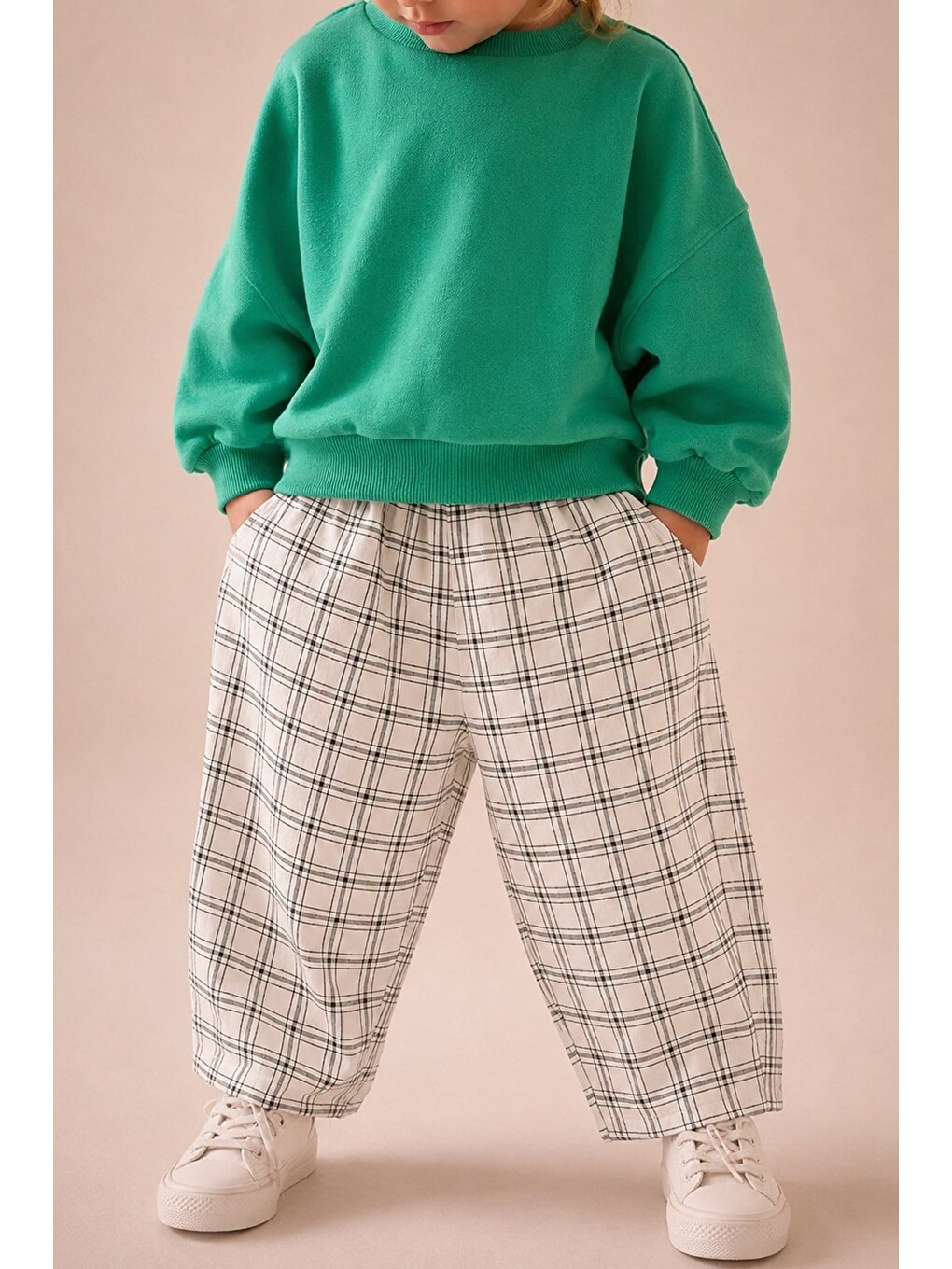 Beyaz Unisex Çocuk Kareli Beli Lastikli Balon Pantolon-2