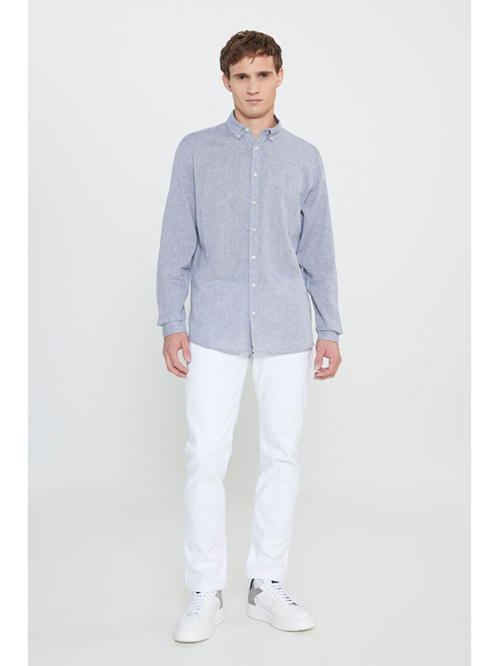 Erkek Gri Comfort Fit Rahat Kesim Düğmeli Yaka Keten Gömlek-1