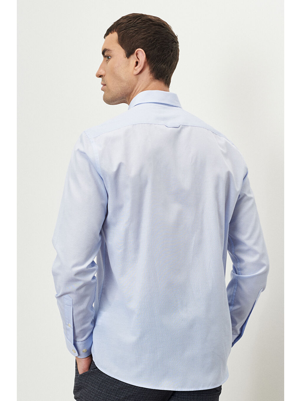 Erkek Beyaz-Mavi Slim Fit Dar Kesim Düğmeli Yaka Çizgili Gömlek-4