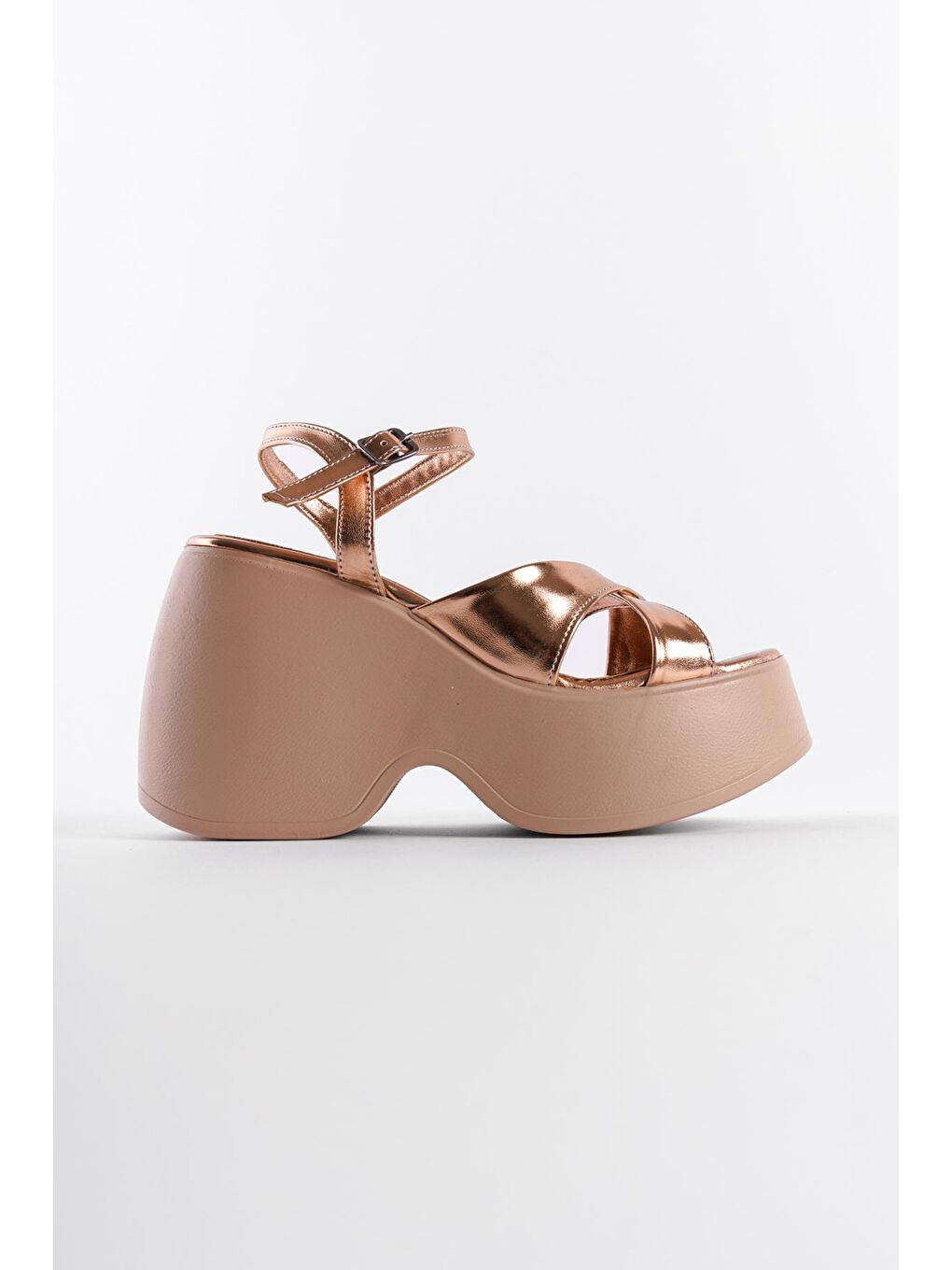 Pembe Yüksek Dolgu Topuk Bilekten Bantlı Kadın Sandalet-1