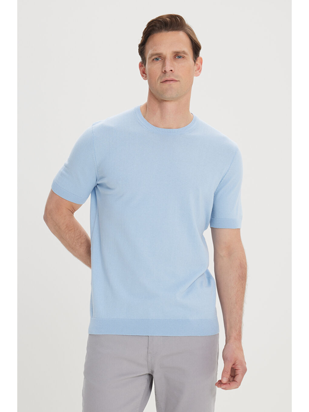 Erkek Mavi Standart Fit Normal Kesim %100 Pamuk Bisiklet Yaka Triko Tişört