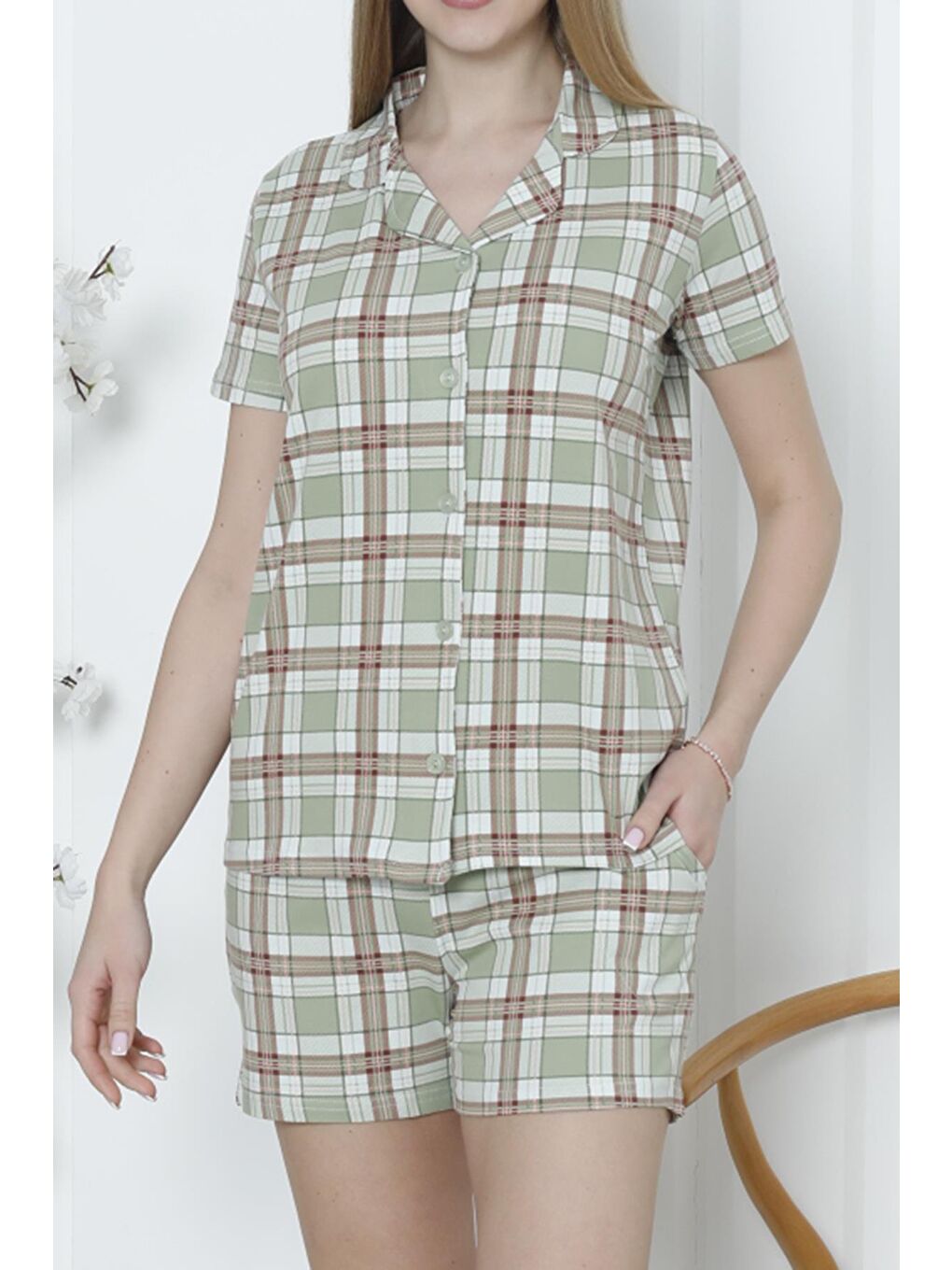 Yeşil Kadın Düğmeli Şortlu Pijama Takımı Ekoseli Pamuklu Elastanlı Cepli