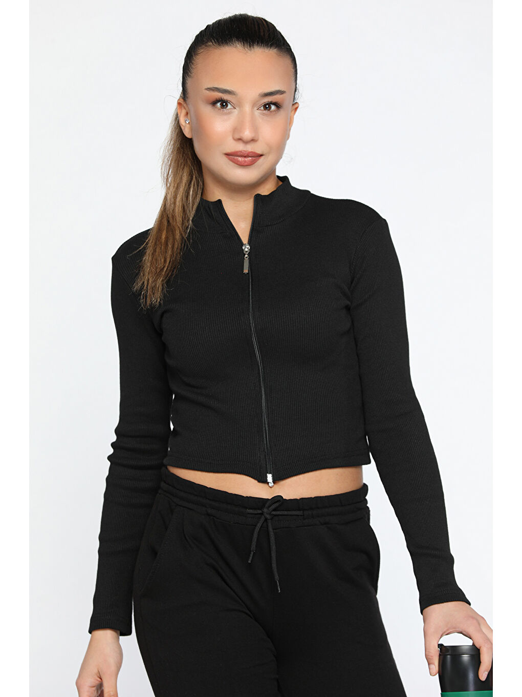 GÜLSELİ Siyah Fermuarlı Kaşkorse Crop Top Hırka