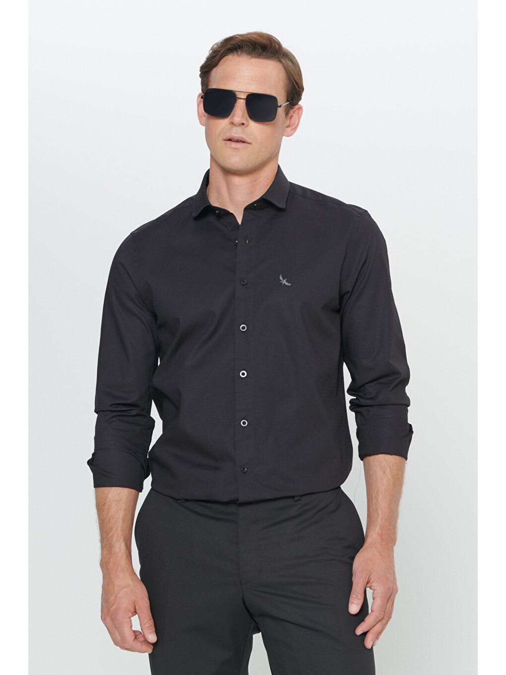 Erkek Siyah Slim Fit Dar Kesim Küçük İtalyan Yaka Armürlü Gömlek