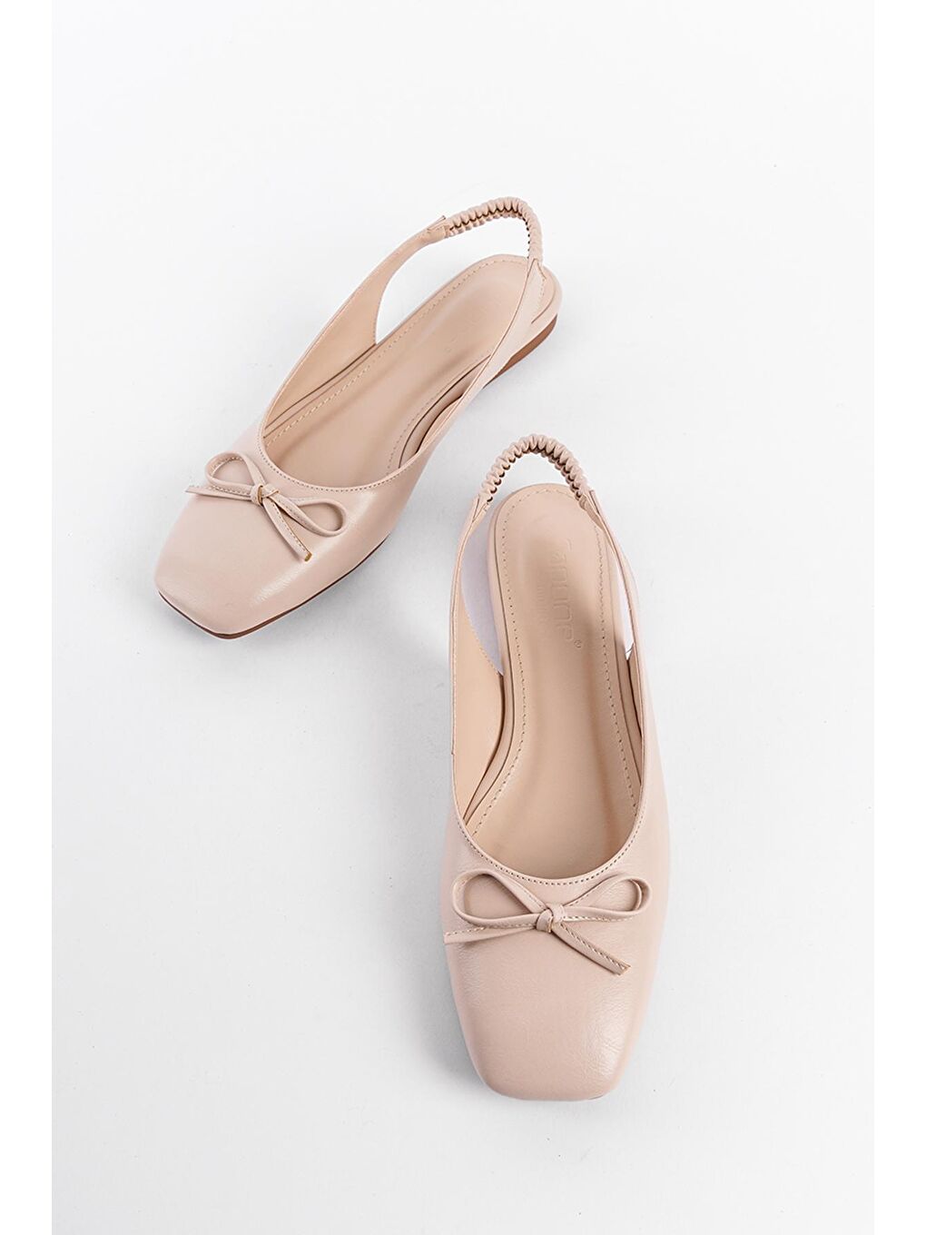 Ekru Arkası Açık Küt Burunlu Fiyonk Detaylı Arkası Lastikli Kadın Babet-3