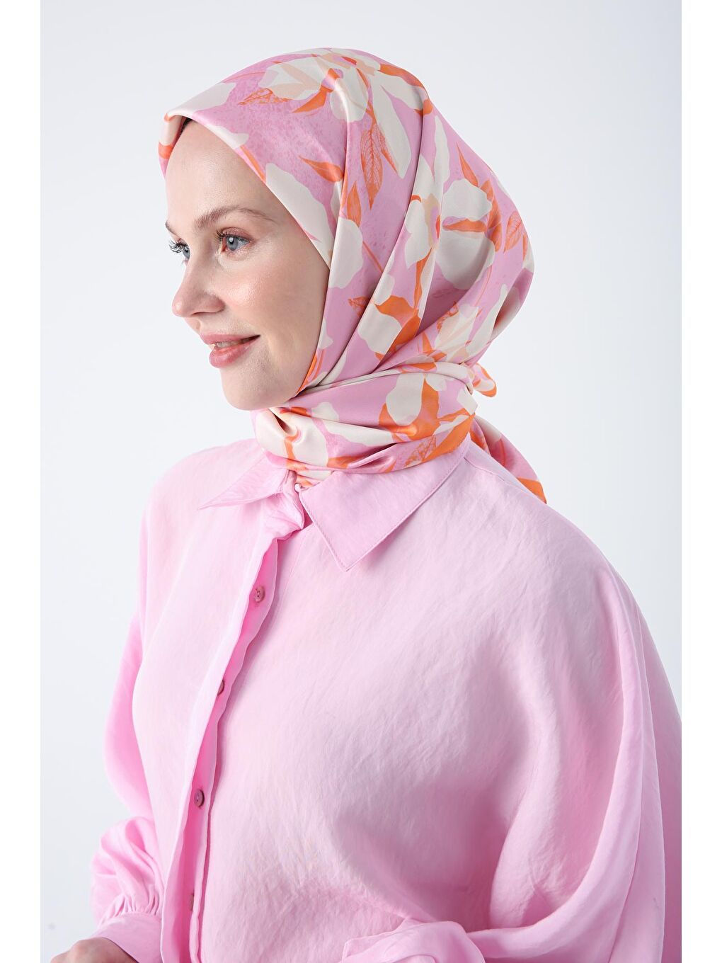 Turuncu Desenli Twil Nora Eşarp-1