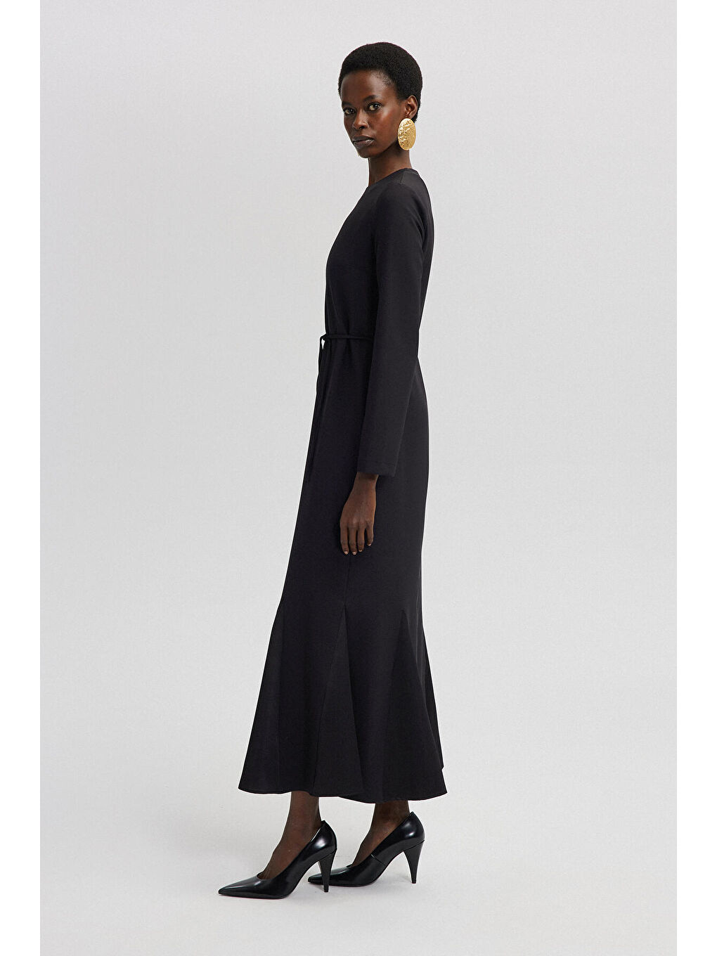 Siyah Saten Garnili Krep Elbise-3