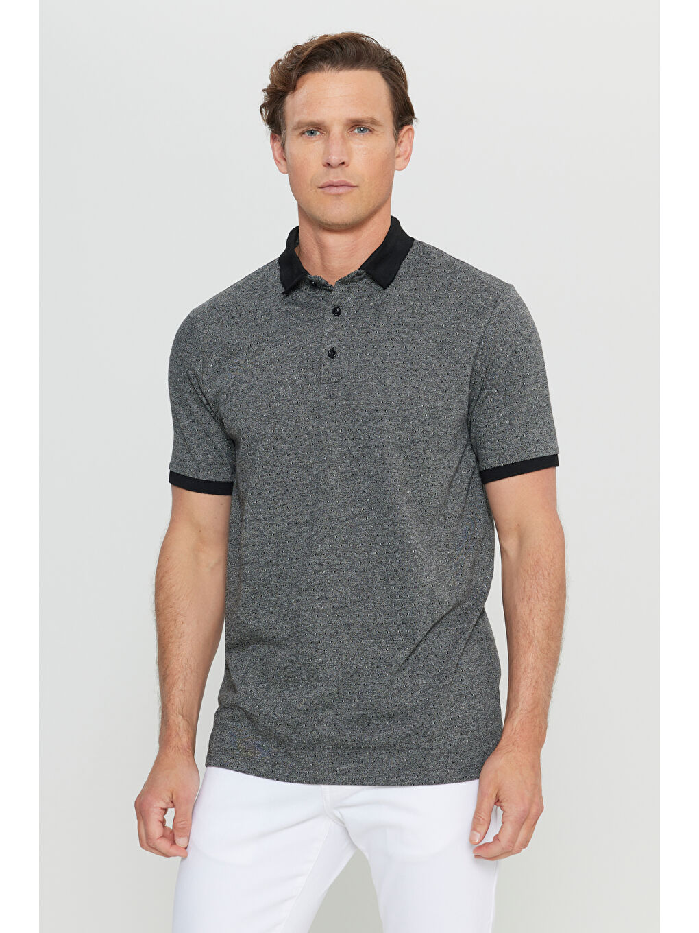 Erkek Siyah Pamuklu Comfort Fit Rahat Kesim Polo Yaka Jakarlı Tişört