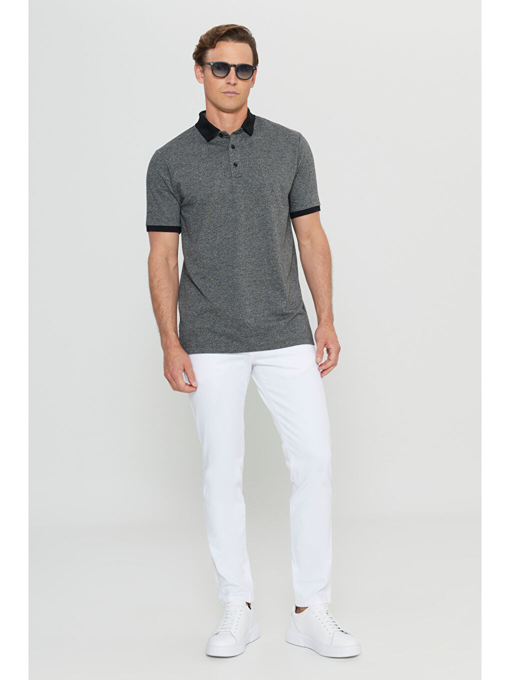 Erkek Siyah Pamuklu Comfort Fit Rahat Kesim Polo Yaka Jakarlı Tişört-1