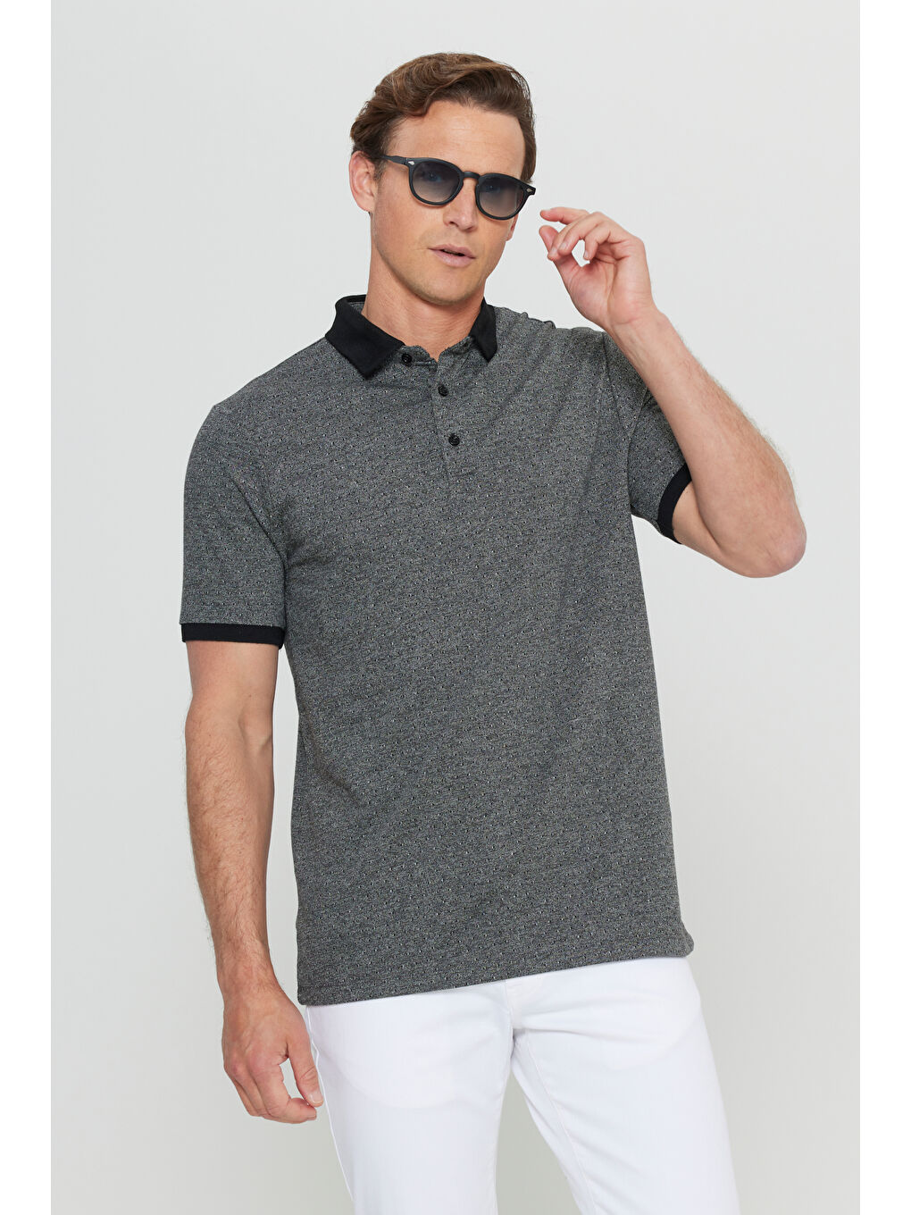 Erkek Siyah Pamuklu Comfort Fit Rahat Kesim Polo Yaka Jakarlı Tişört-2