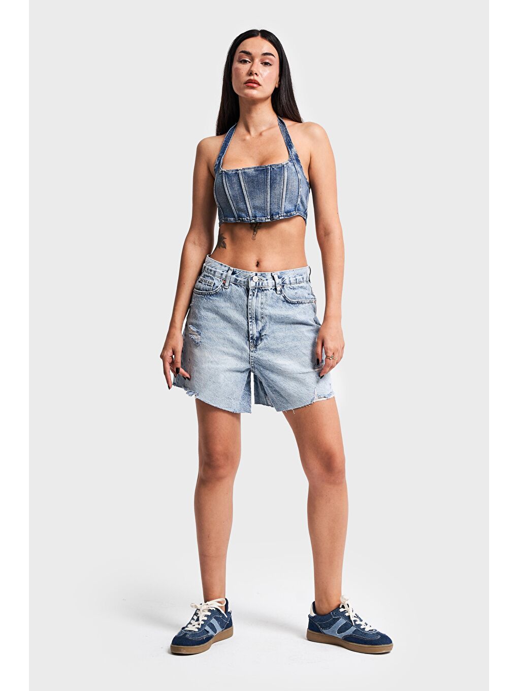 Mavi Kadın Snow Jean Rengi Yırtık Detaylı Straight Fit Denim Şort-1