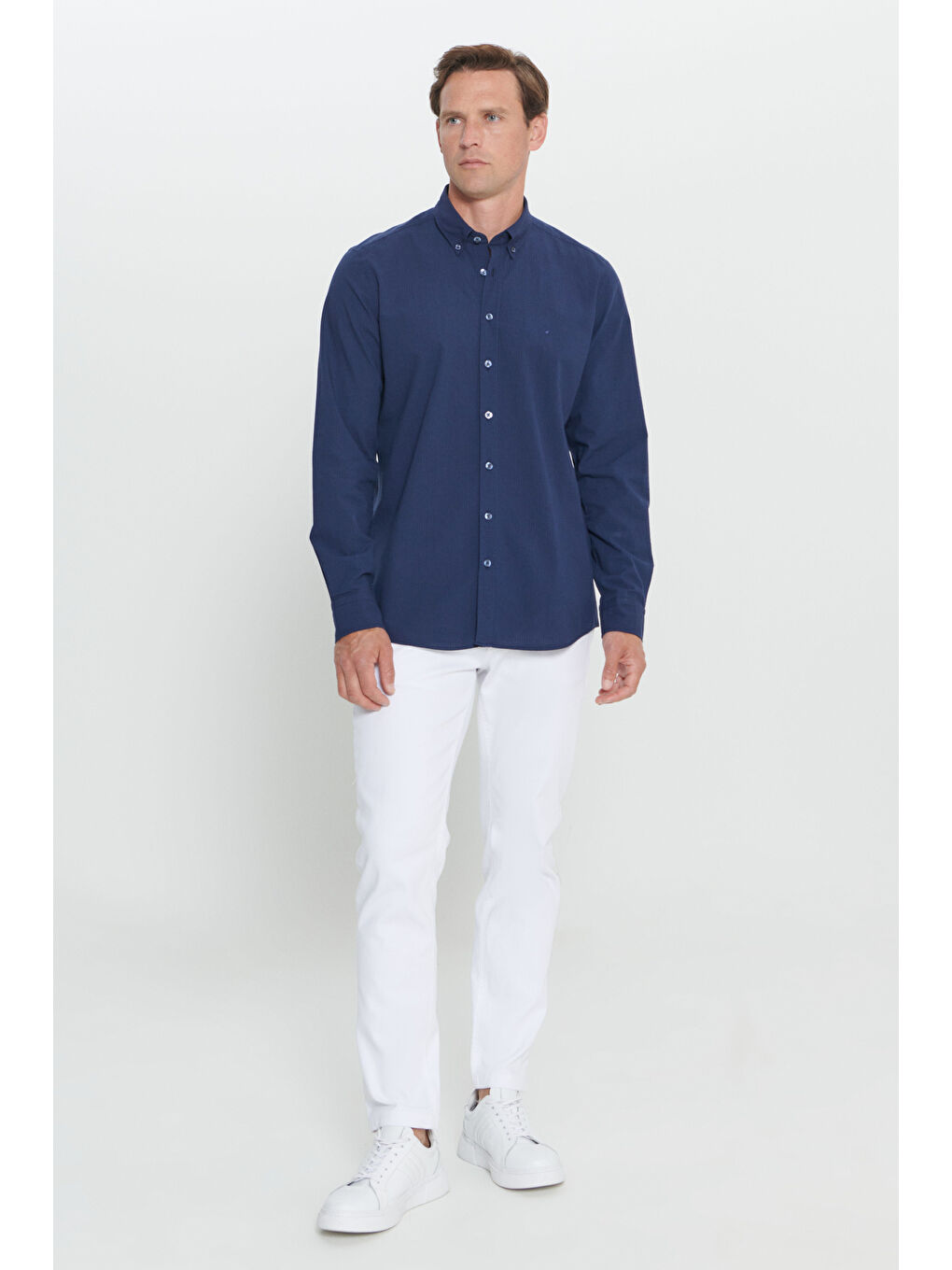 Erkek Lacivert Slim Fit Dar Kesim Düğmeli Yaka %100 Pamuk Gömlek-1