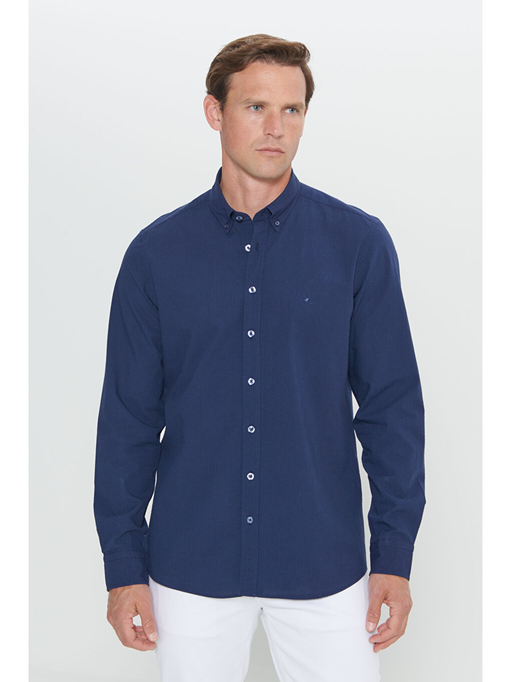 Erkek Lacivert Slim Fit Dar Kesim Düğmeli Yaka %100 Pamuk Gömlek-3