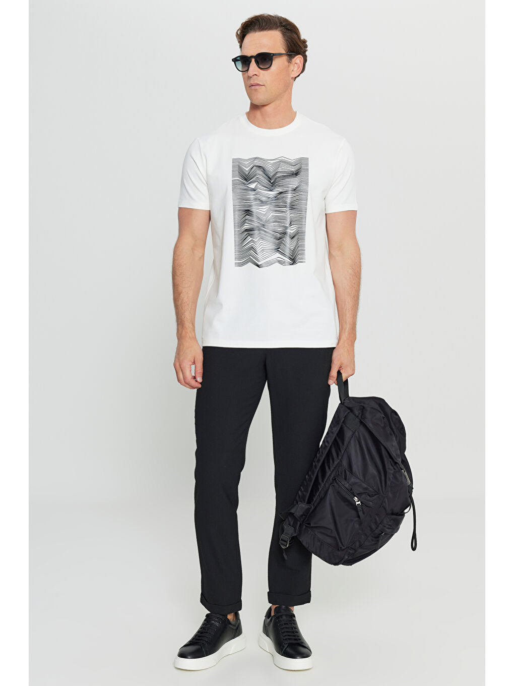 Erkek Ekru Pamuklu Slim Fit Dar Kesim Baskılı Esnek Tişört-3