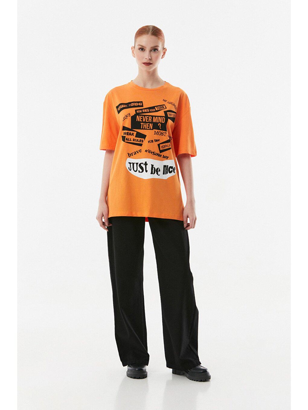 Turuncu Yazı Baskılı Bisiklet Yaka Oversize Tişört-1