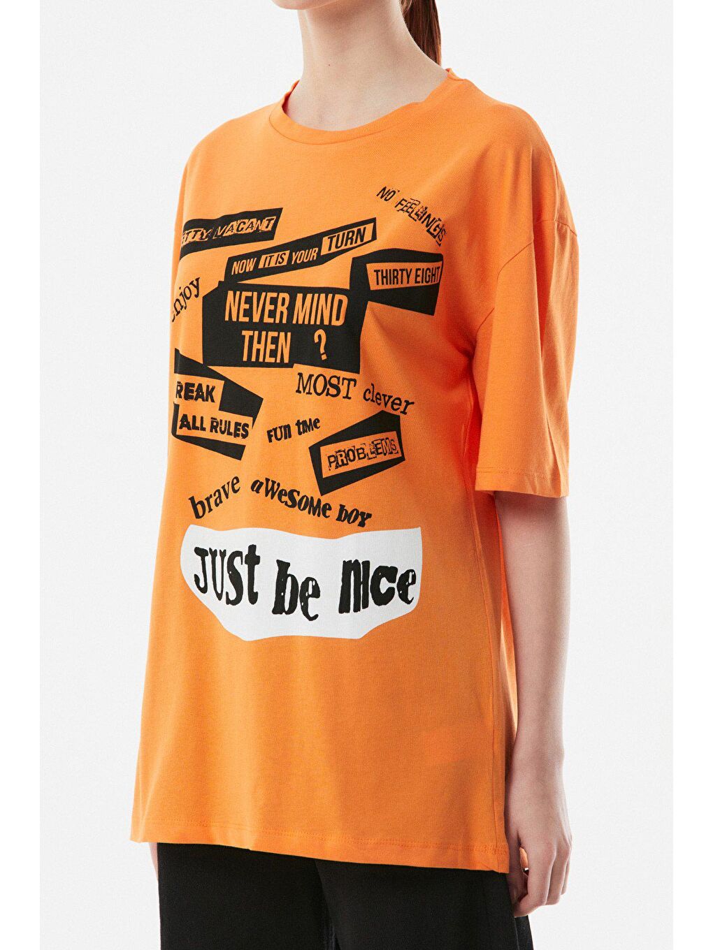 Turuncu Yazı Baskılı Bisiklet Yaka Oversize Tişört-3
