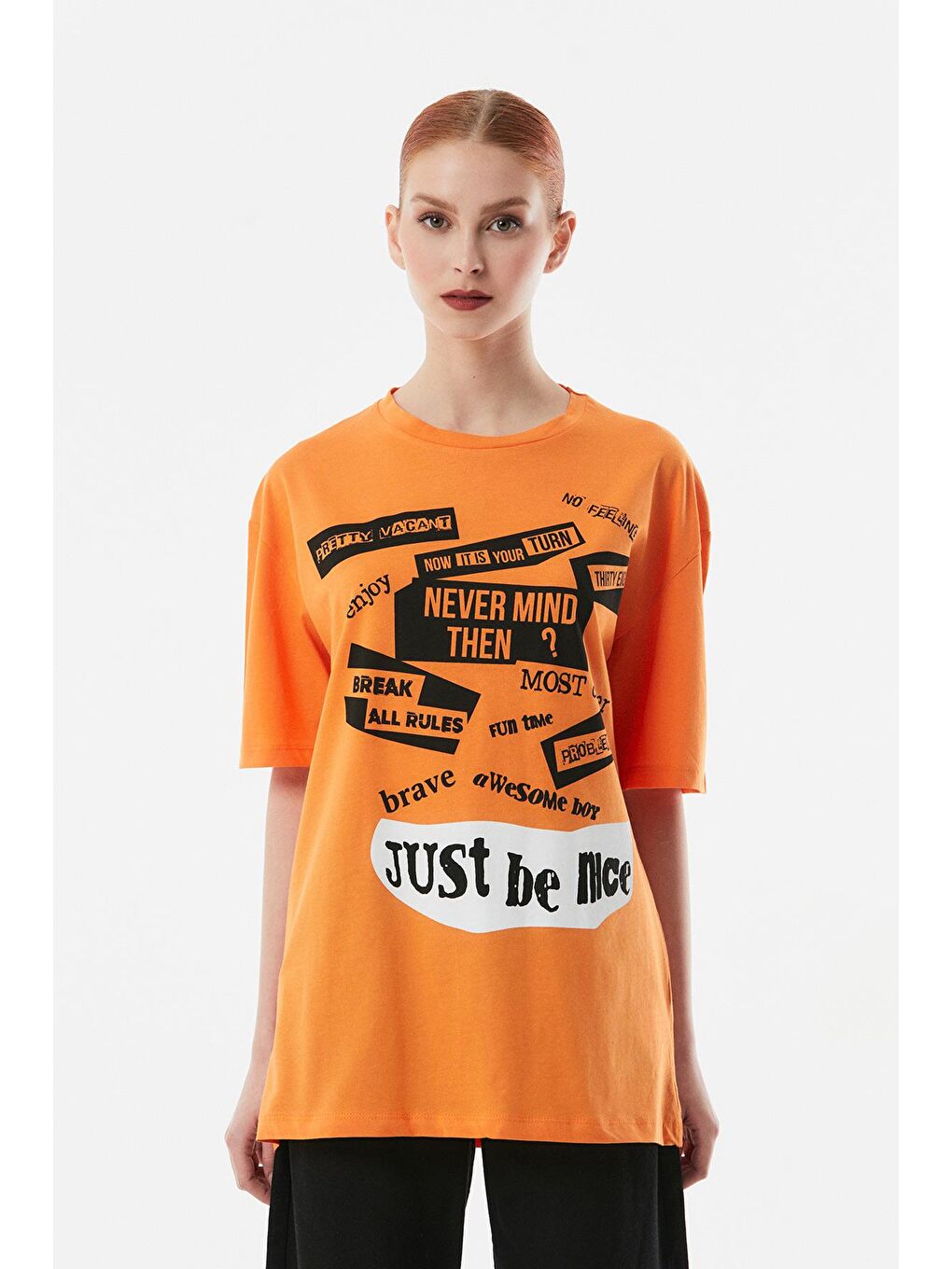 Turuncu Yazı Baskılı Bisiklet Yaka Oversize Tişört-4