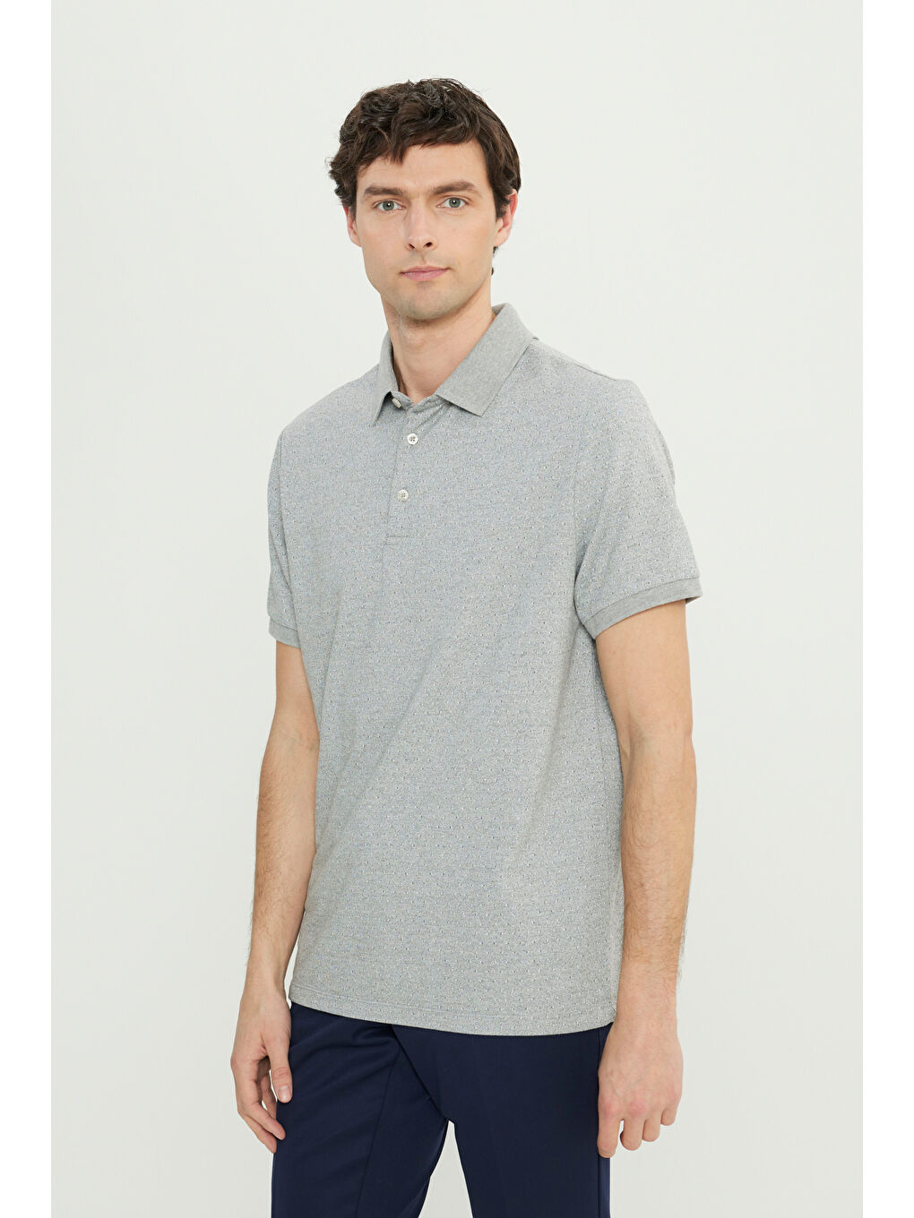 Erkek Beyaz Pamuklu Comfort Fit Rahat Kesim Polo Yaka Jakarlı Tişört