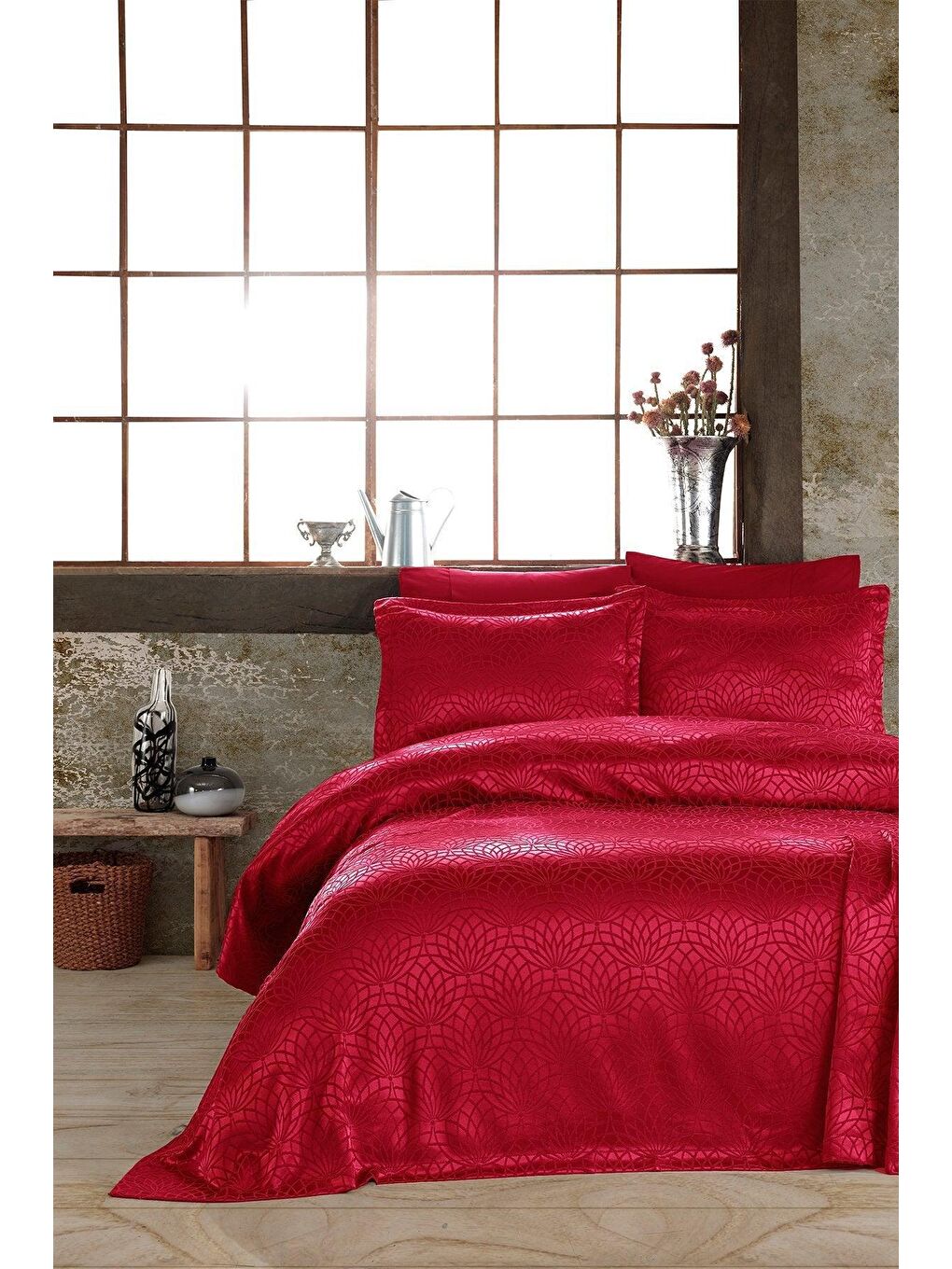 Yatak Örtüsü Takımı Çift Kişilik Jakar Şönil Kumaş Garden Kırmızı