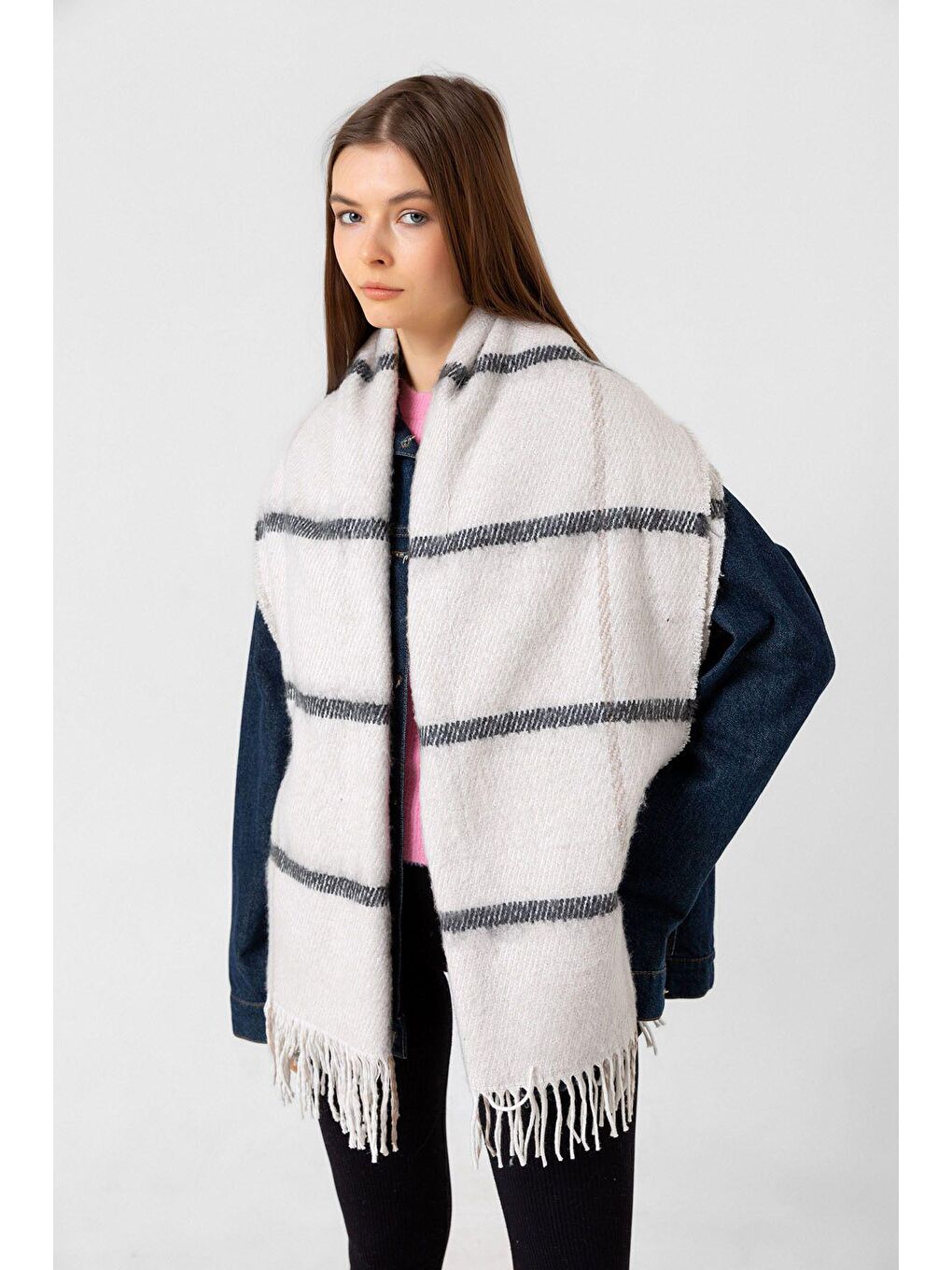 Kadın Ekru Püsküllü Buklet Atkı Şal SAL1293 57x190-4