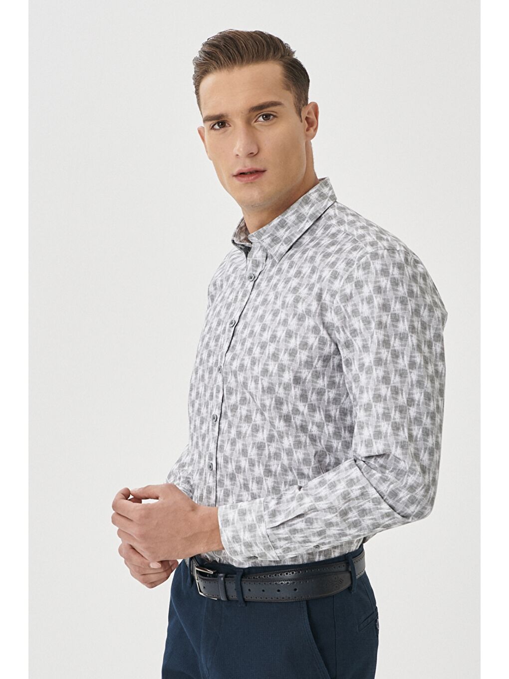 Erkek Açık Gri Slim Fit Dar Kesim Düğmeli Yaka Baskılı Açık Gri Gömlek-3