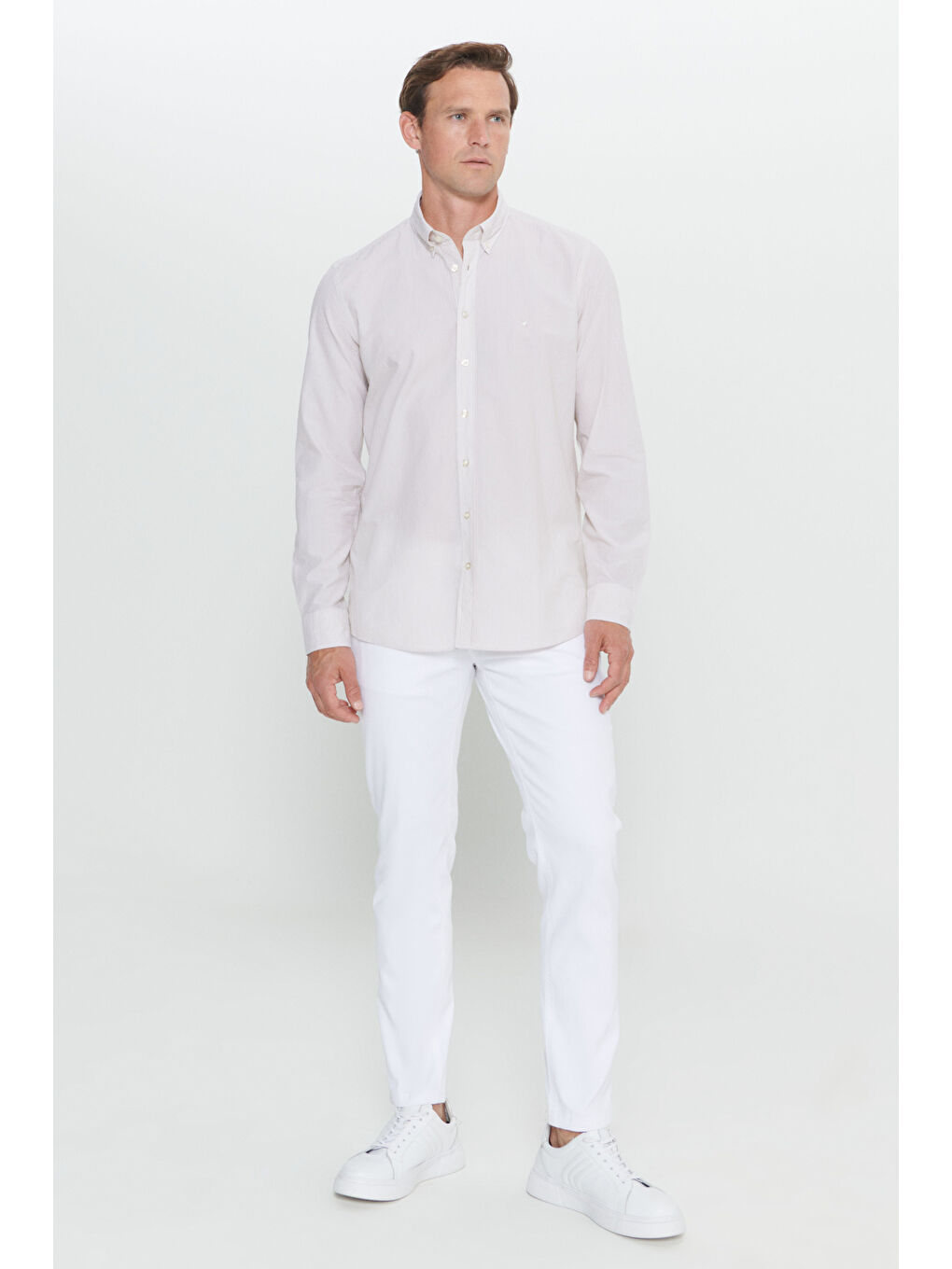 Erkek Beyaz-Bej Slim Fit Dar Kesim Düğmeli Yaka %100 Pamuk Çizgili Gömlek-1