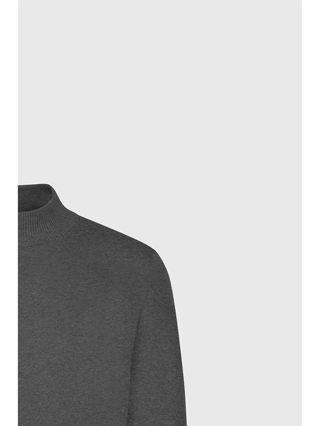 Erkek Antrasit-Melanj Pamuklu Standart Fit Normal Kesim Yarım Balıkçı Yaka Triko Kazak-6