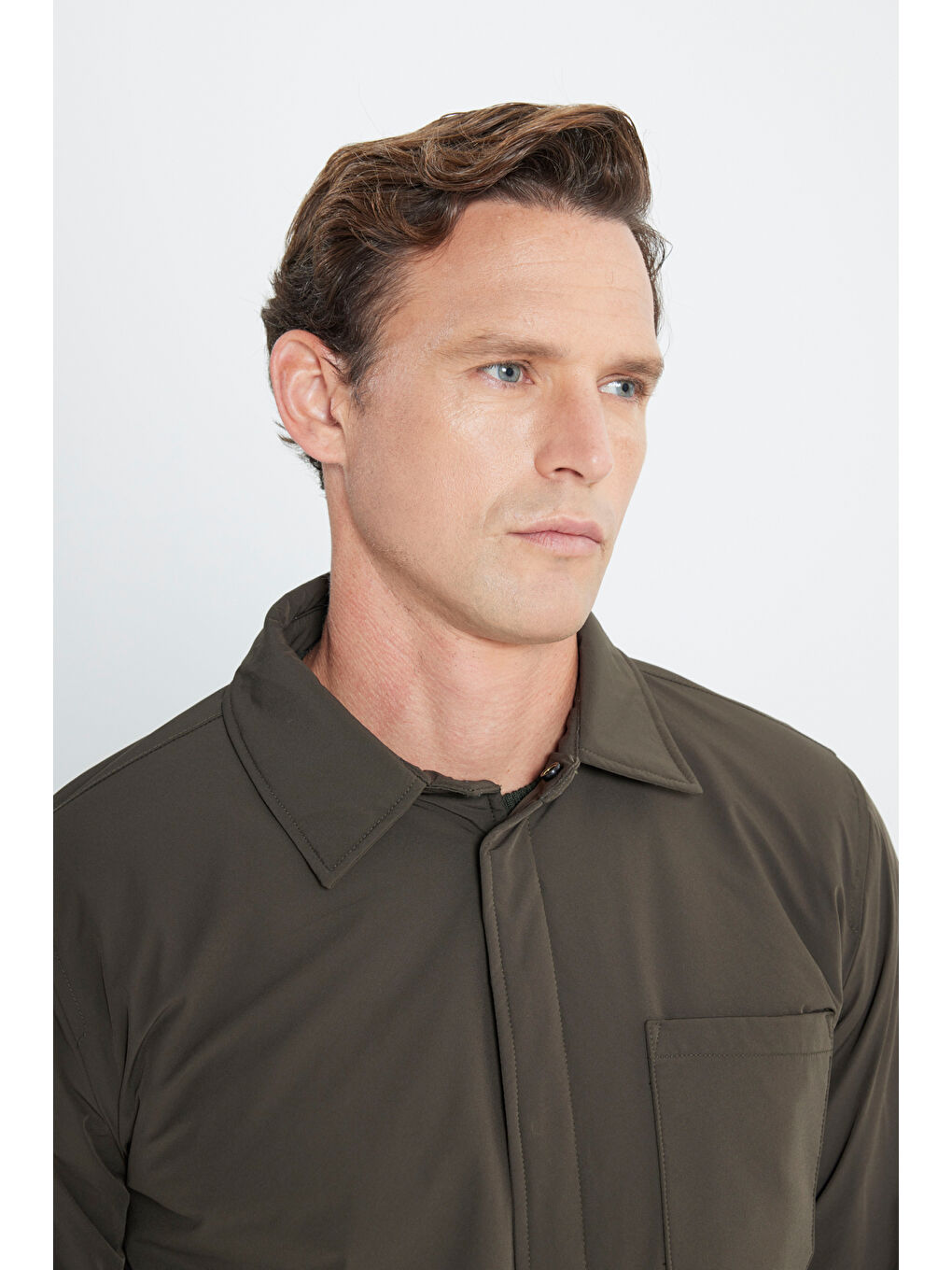 Erkek Haki Su İtici Standart Fit Normal Kesim Cepli Gömlek Yaka Mont-4