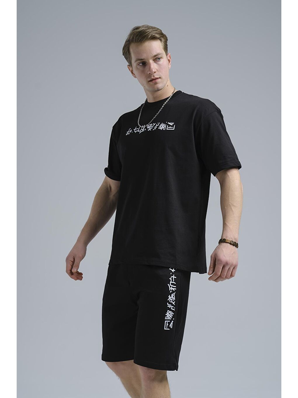 Siyah Önü ve Arkası Baskılı Erkek Şort Tişört Takım 2'li-2